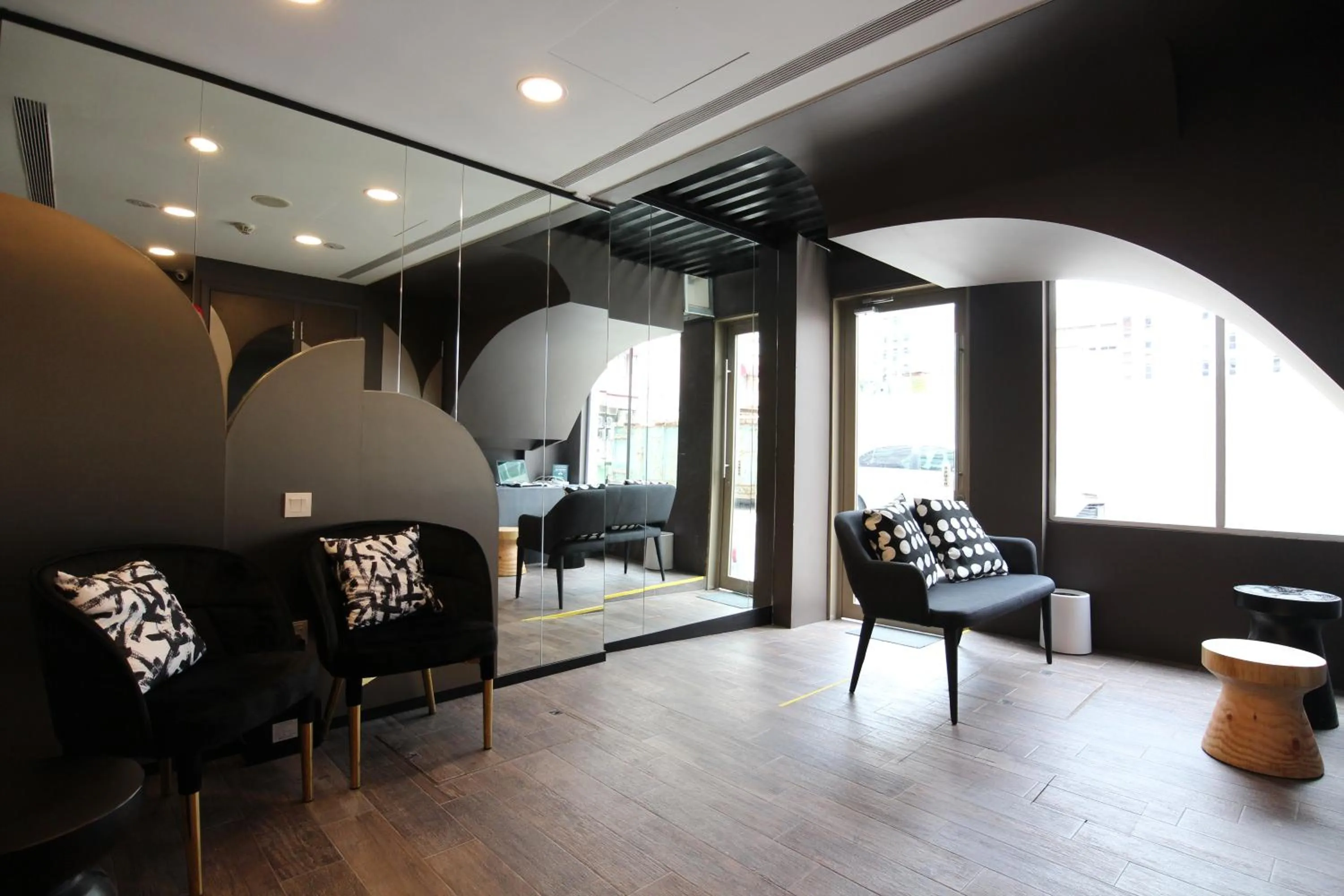 Dining area in ST Signature Bugis Beach, DAYUSE, 5 Hours, 9AM-2PM