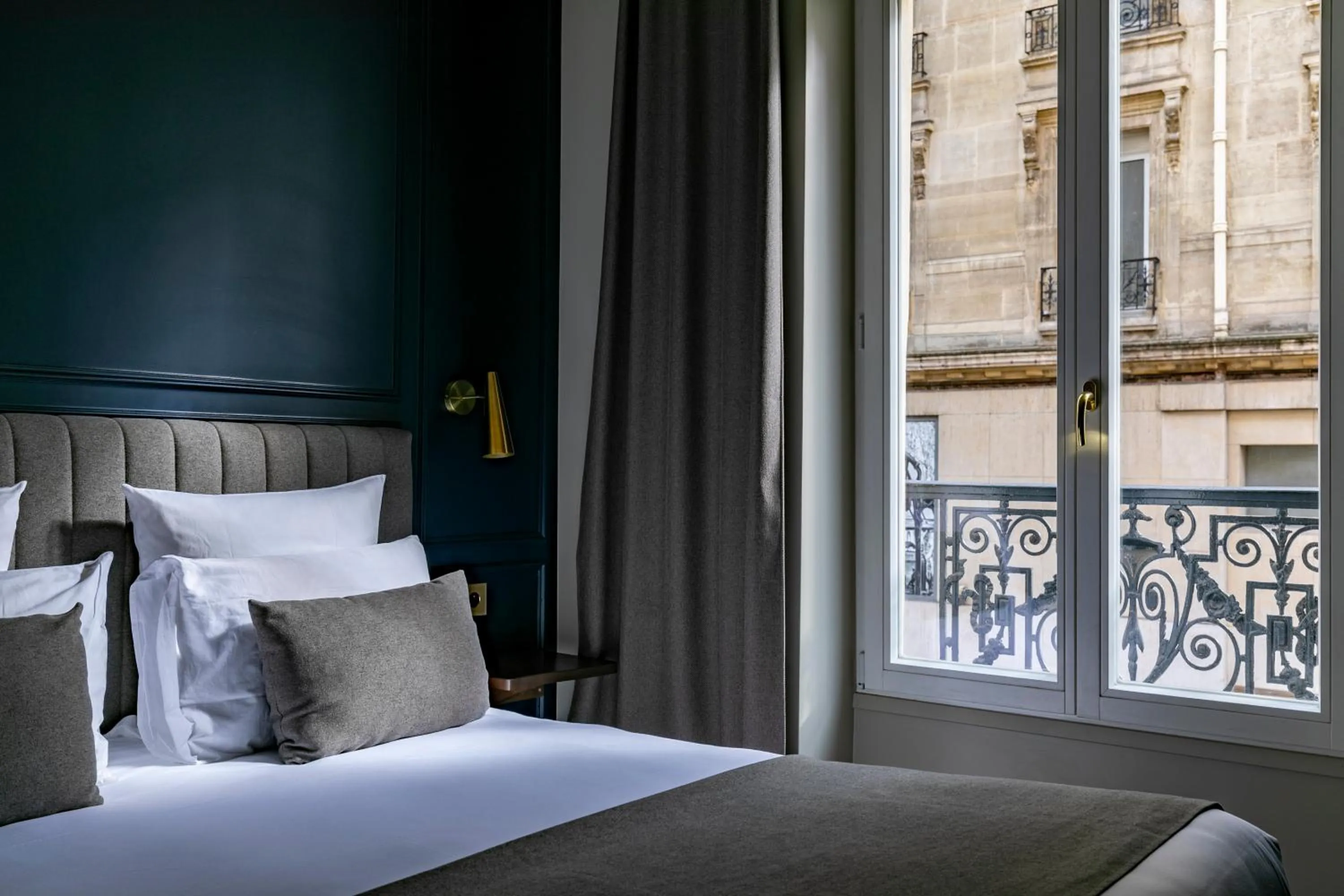 Bed in Maison Barbès