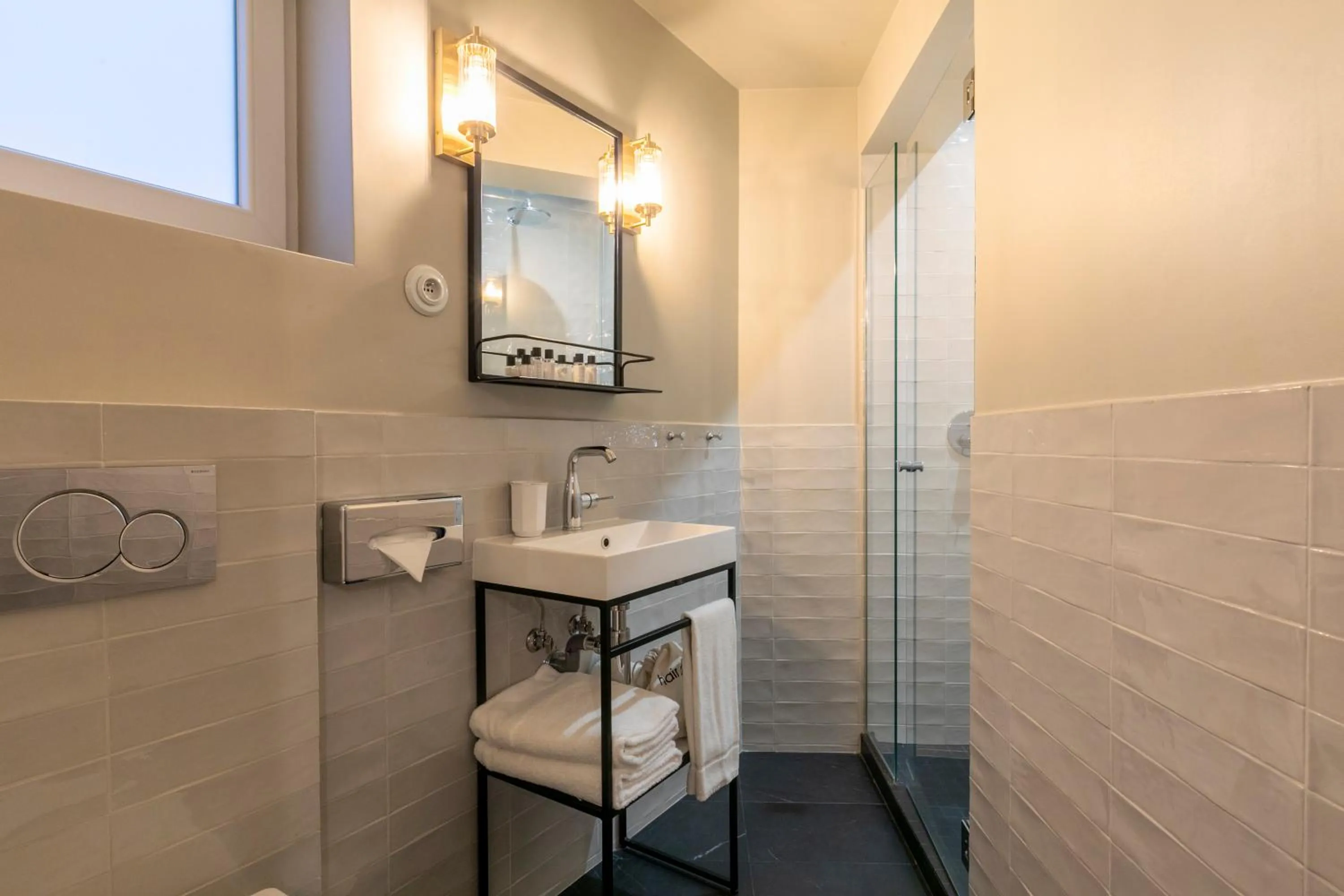 Bathroom in Maison Barbès