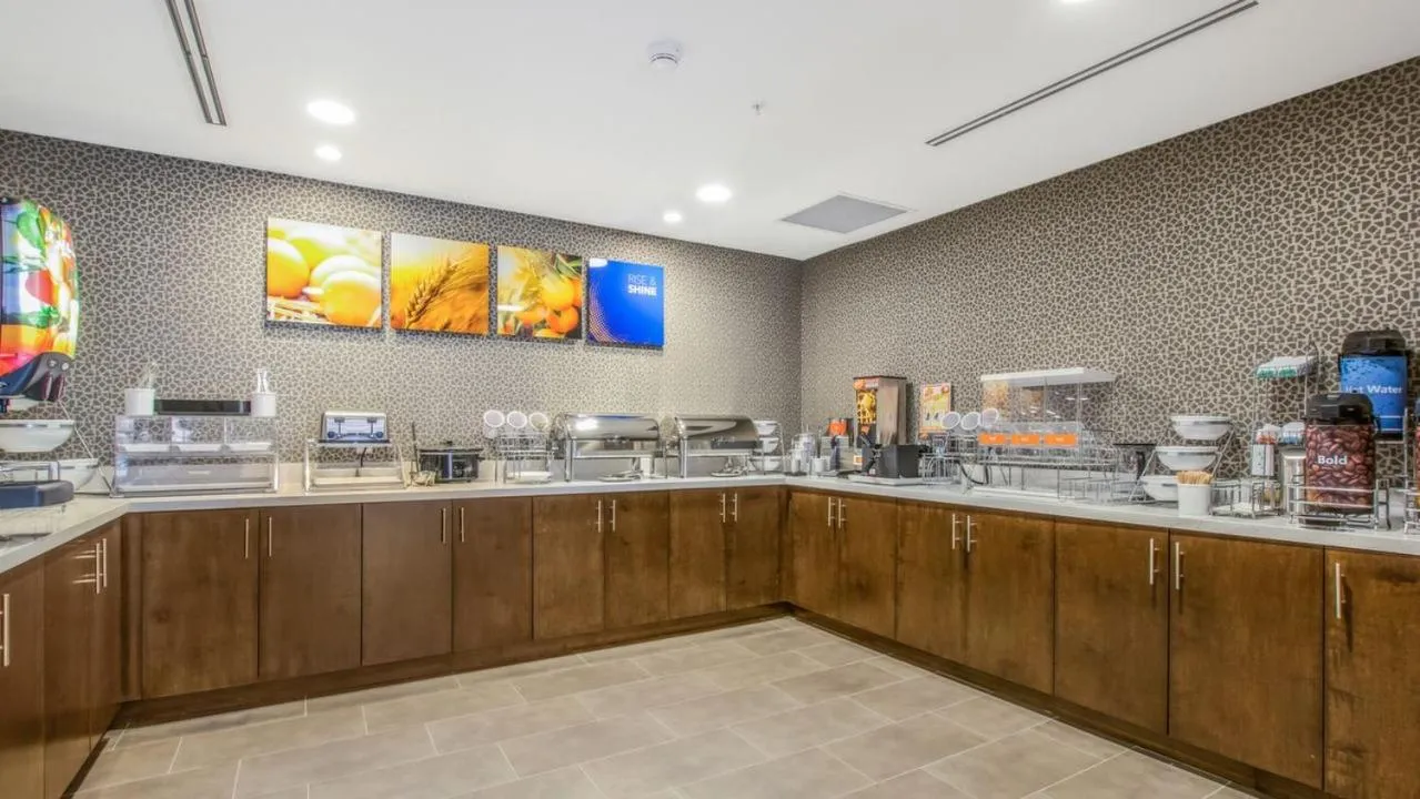 Breakfast in Comfort Inn