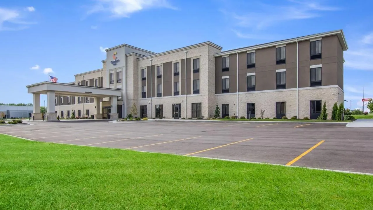 Property building in Comfort Inn