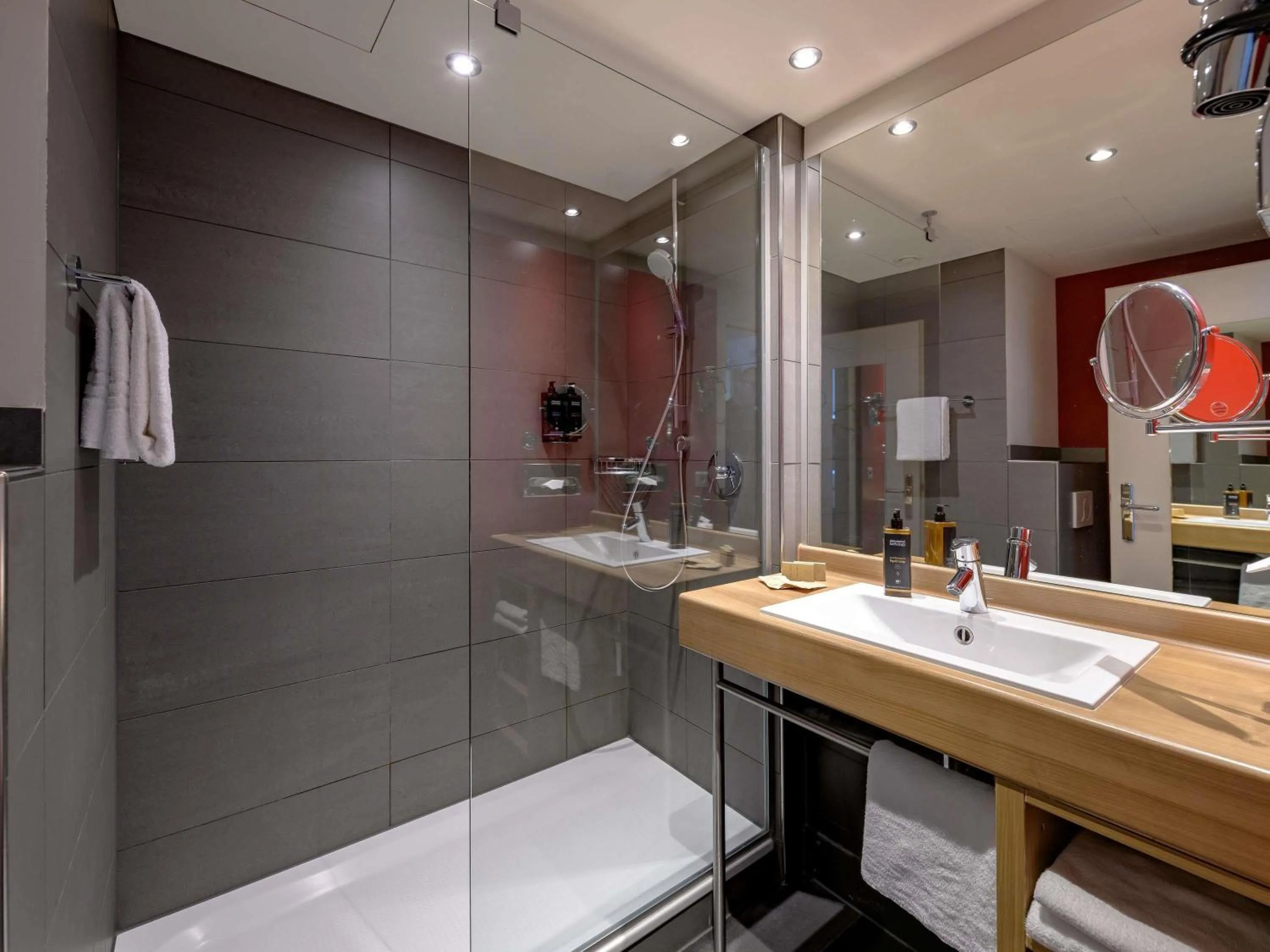 Bedroom in Mercure Hotel Stuttgart Airport Messe