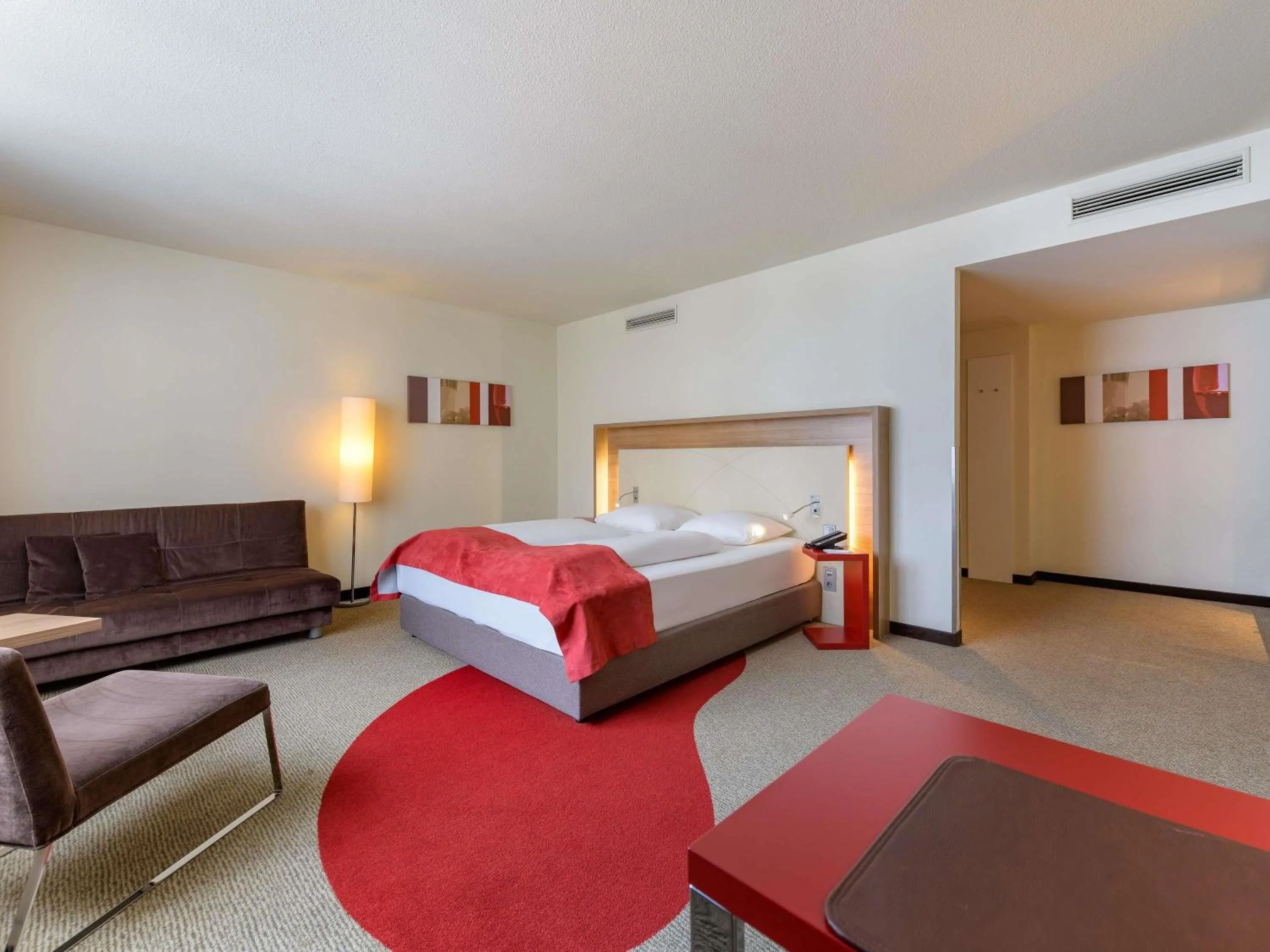 Bedroom, Bed in Mercure Hotel Stuttgart Airport Messe