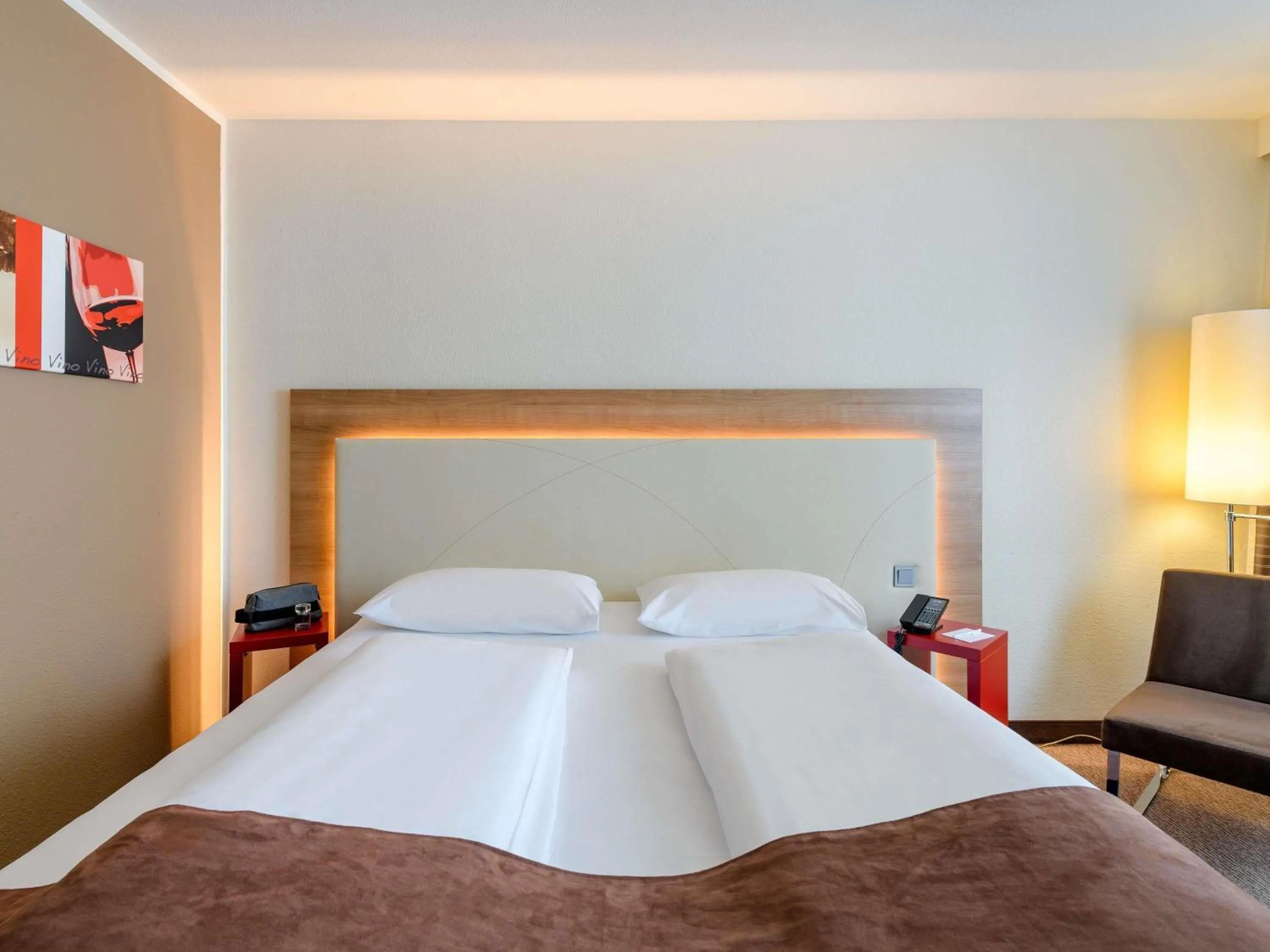 Bedroom, Bed in Mercure Hotel Stuttgart Airport Messe