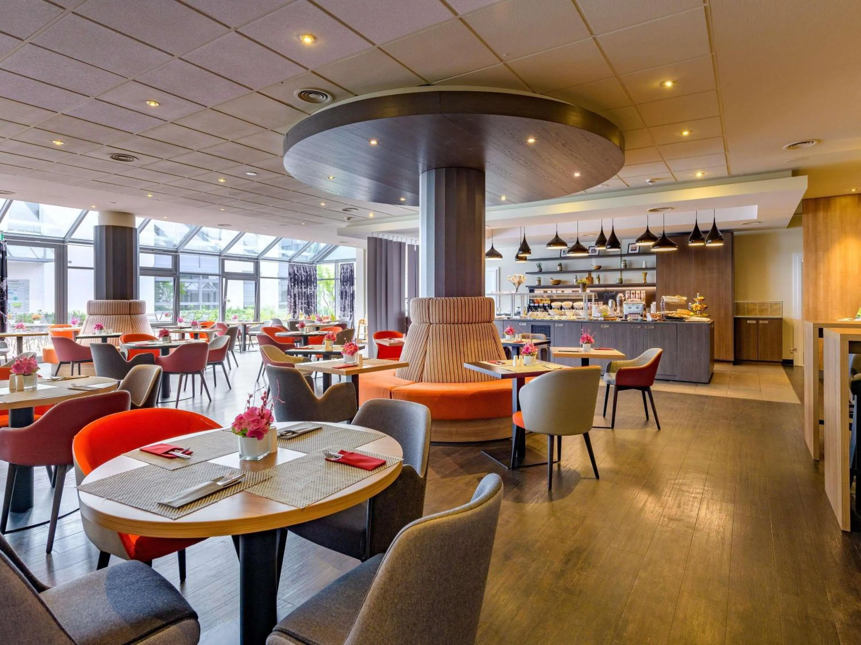 Restaurant/places to eat in Mercure Hotel Stuttgart Airport Messe