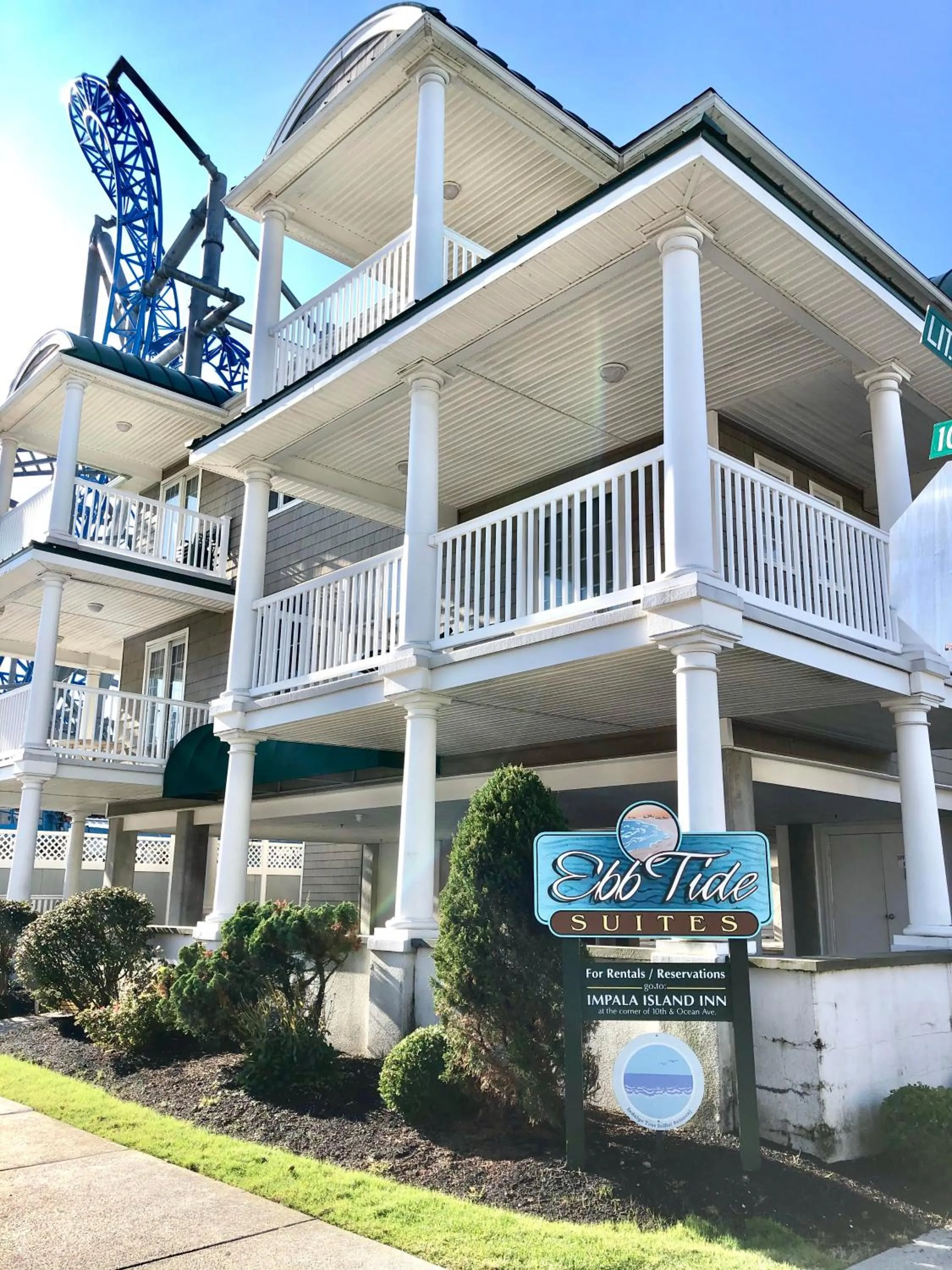 Property building in Ebb Tide Suites