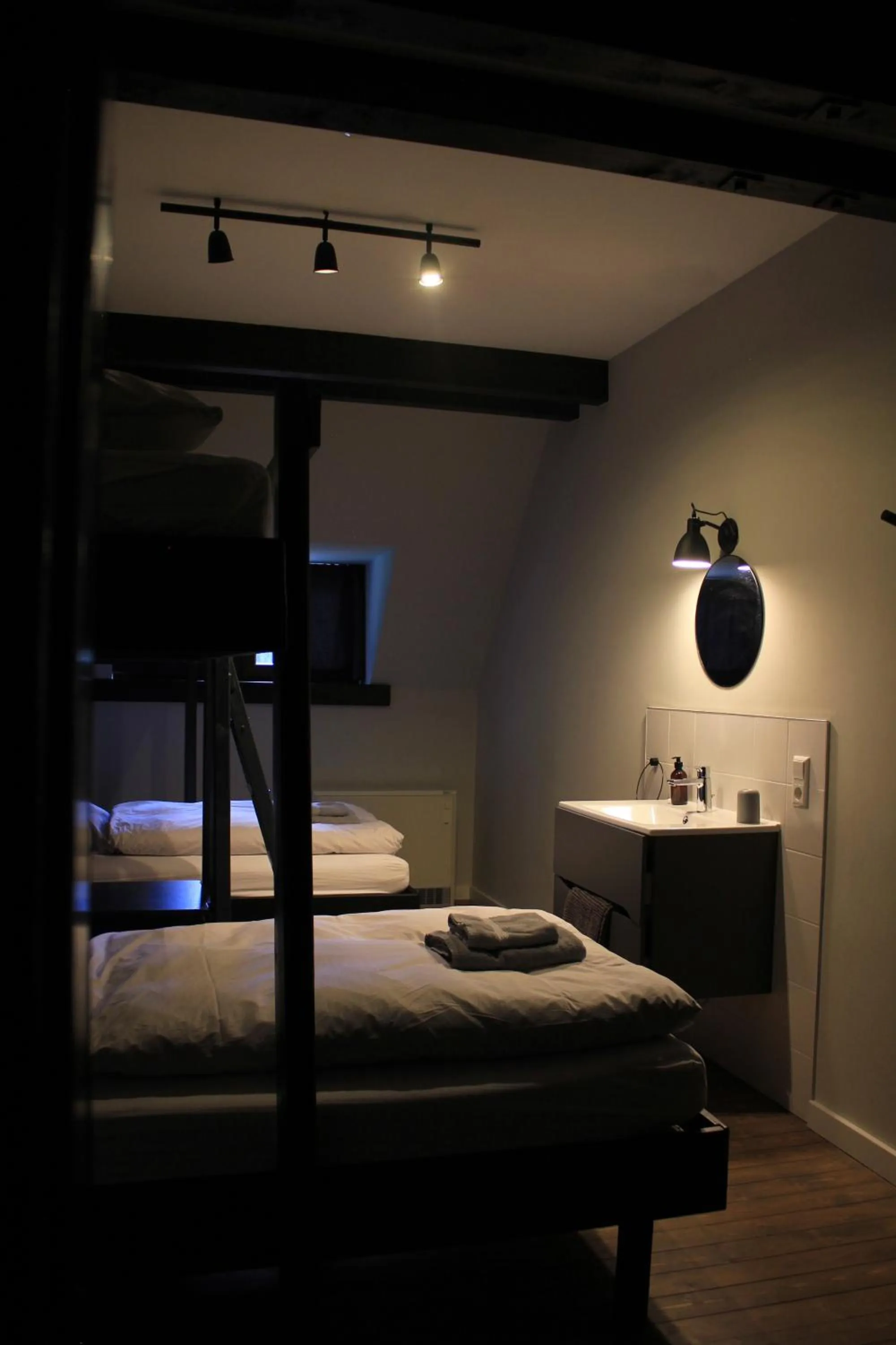 bunk bed, Bed in EDELFUCHS-LODGE