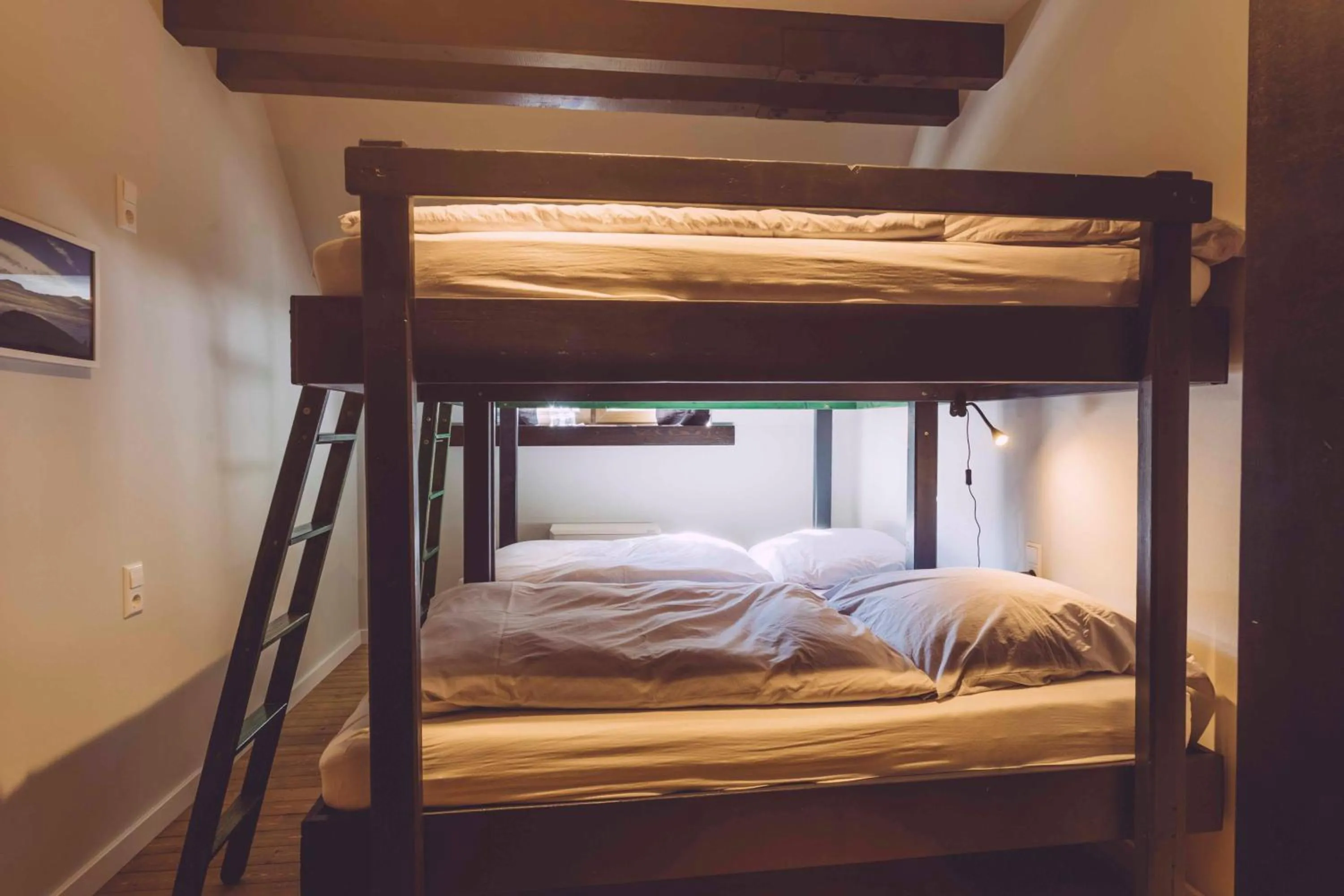 Photo of the whole room, Bed in EDELFUCHS-LODGE