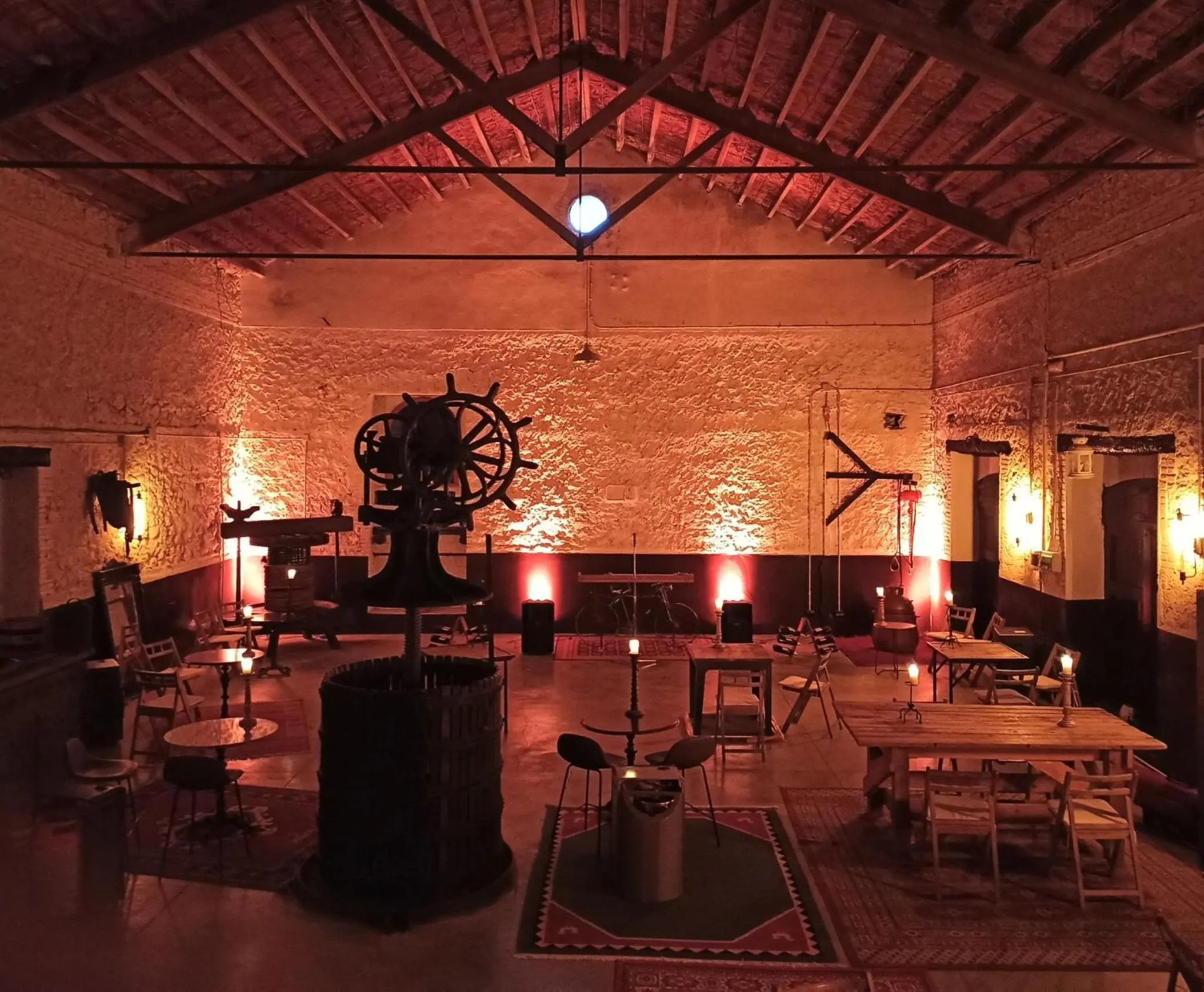 VILASIRA ( Rooms & Wines )