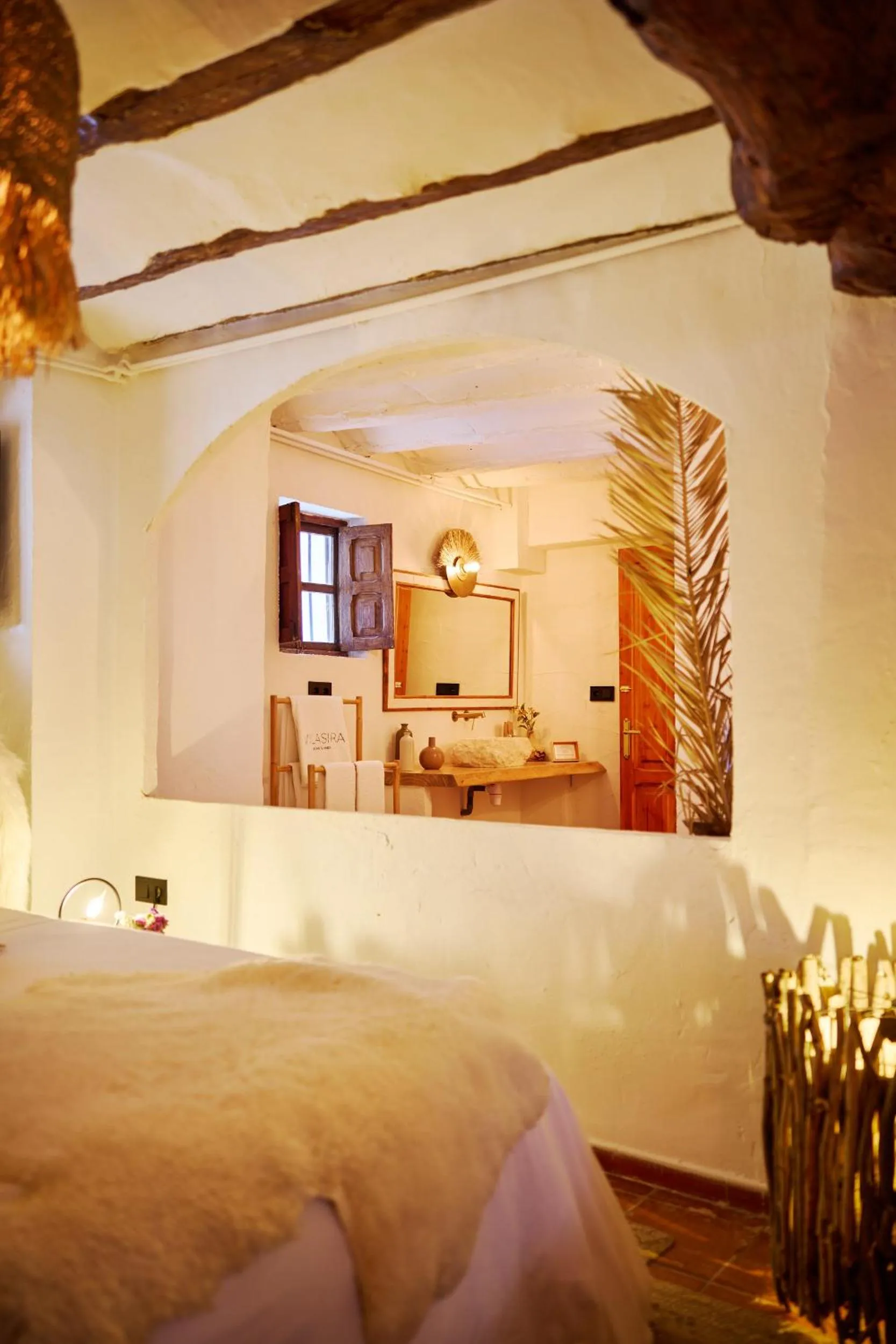 Bed in VILASIRA ( Rooms & Wines )