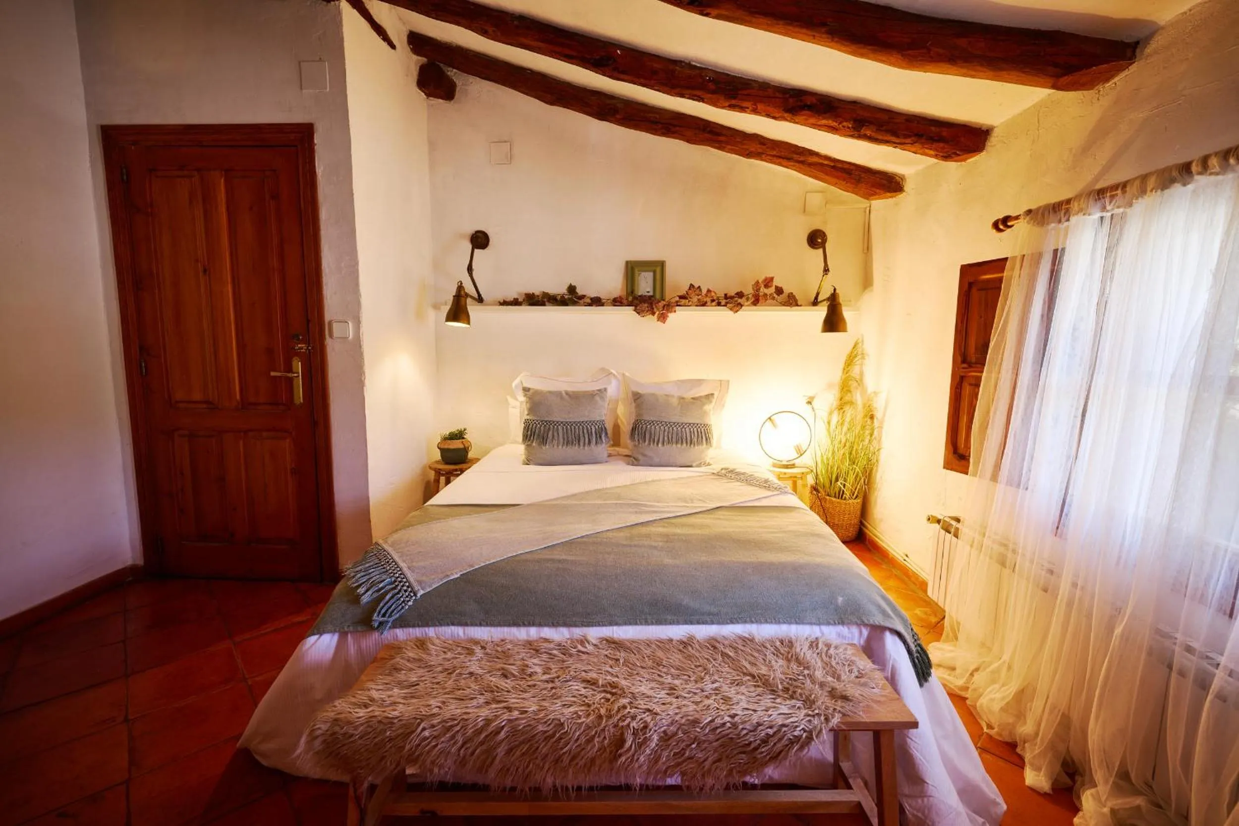 Bed in VILASIRA ( Rooms & Wines )