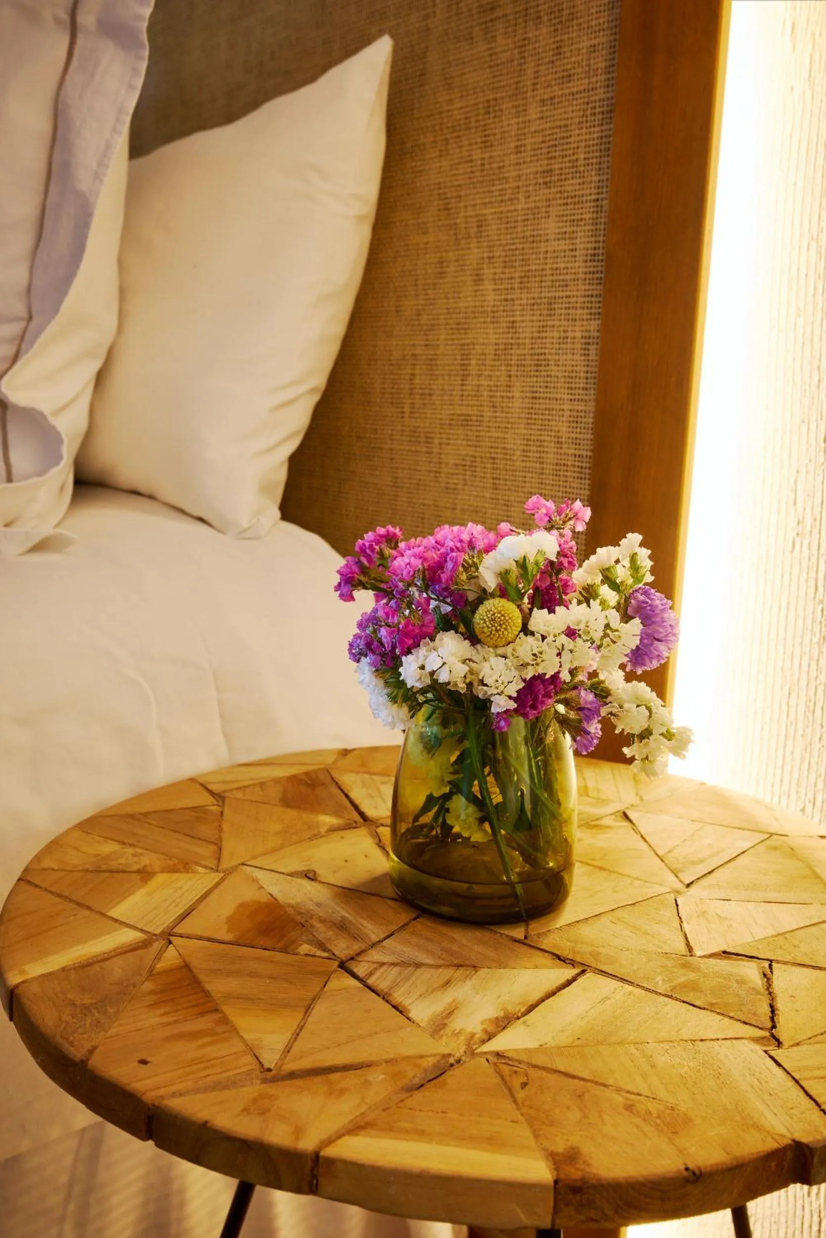 VILASIRA ( Rooms & Wines )