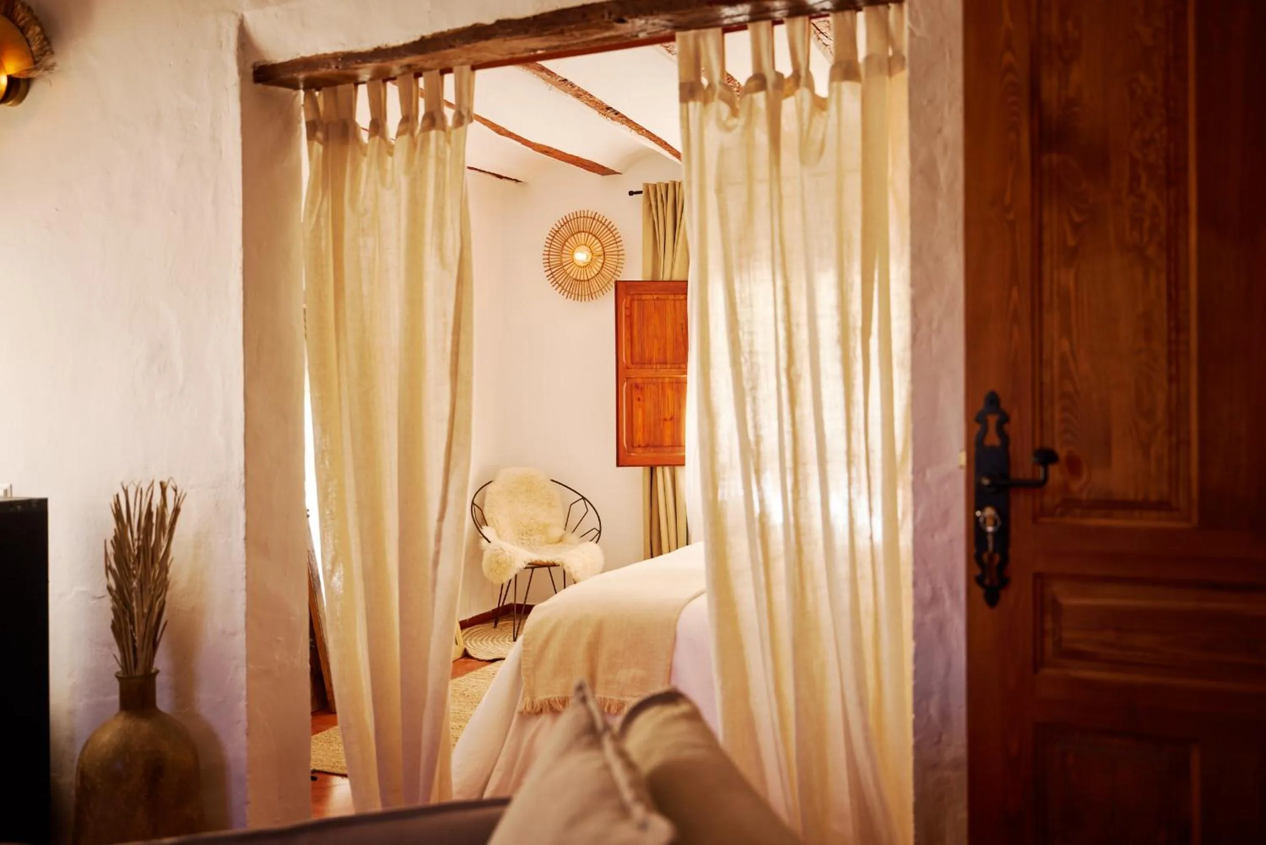 Bed in VILASIRA ( Rooms & Wines )