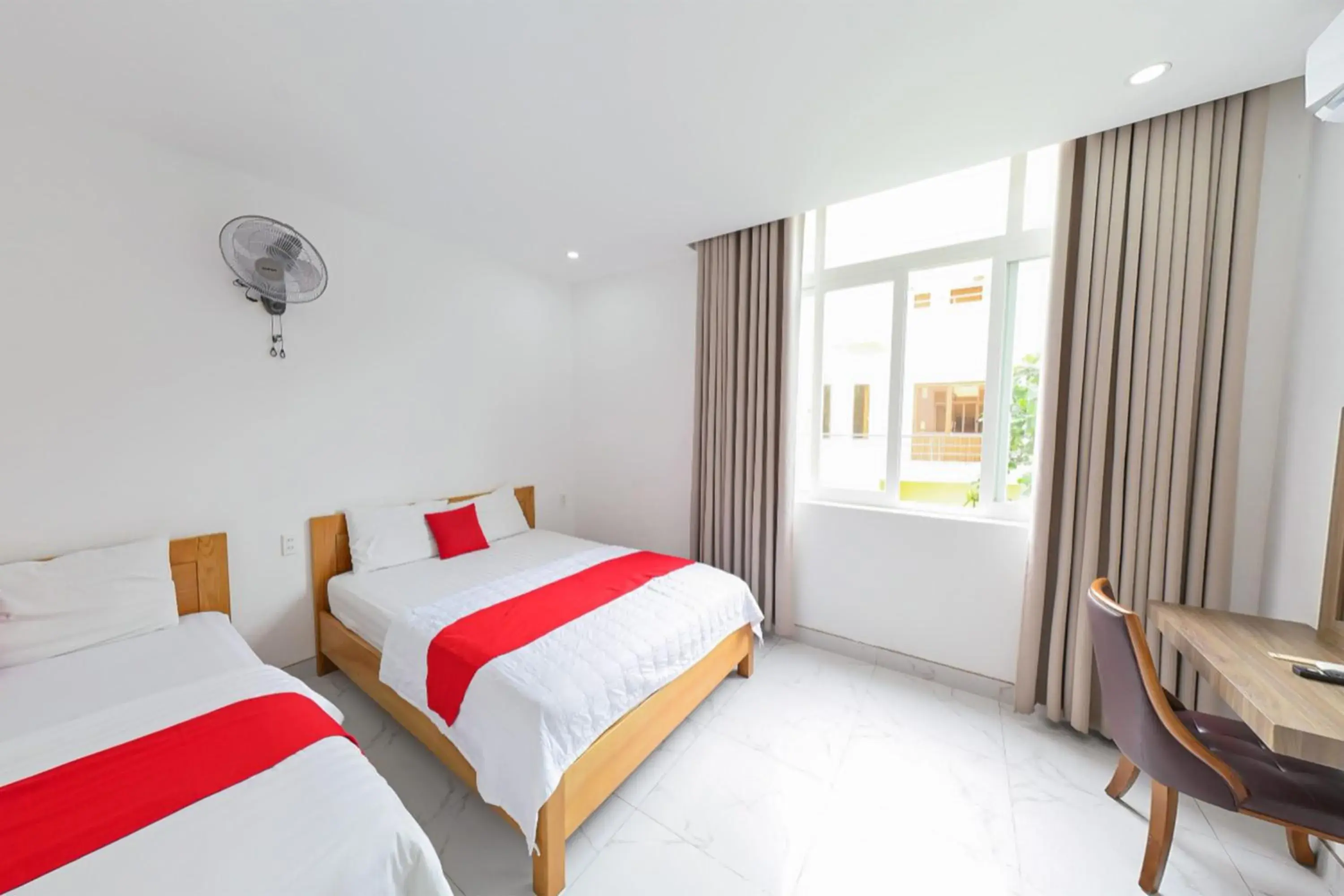 Quadruple Room in Tuyet Lan Hotel Vung Tau Quadruple Room in Tuyet Lan Hotel Vung Tau