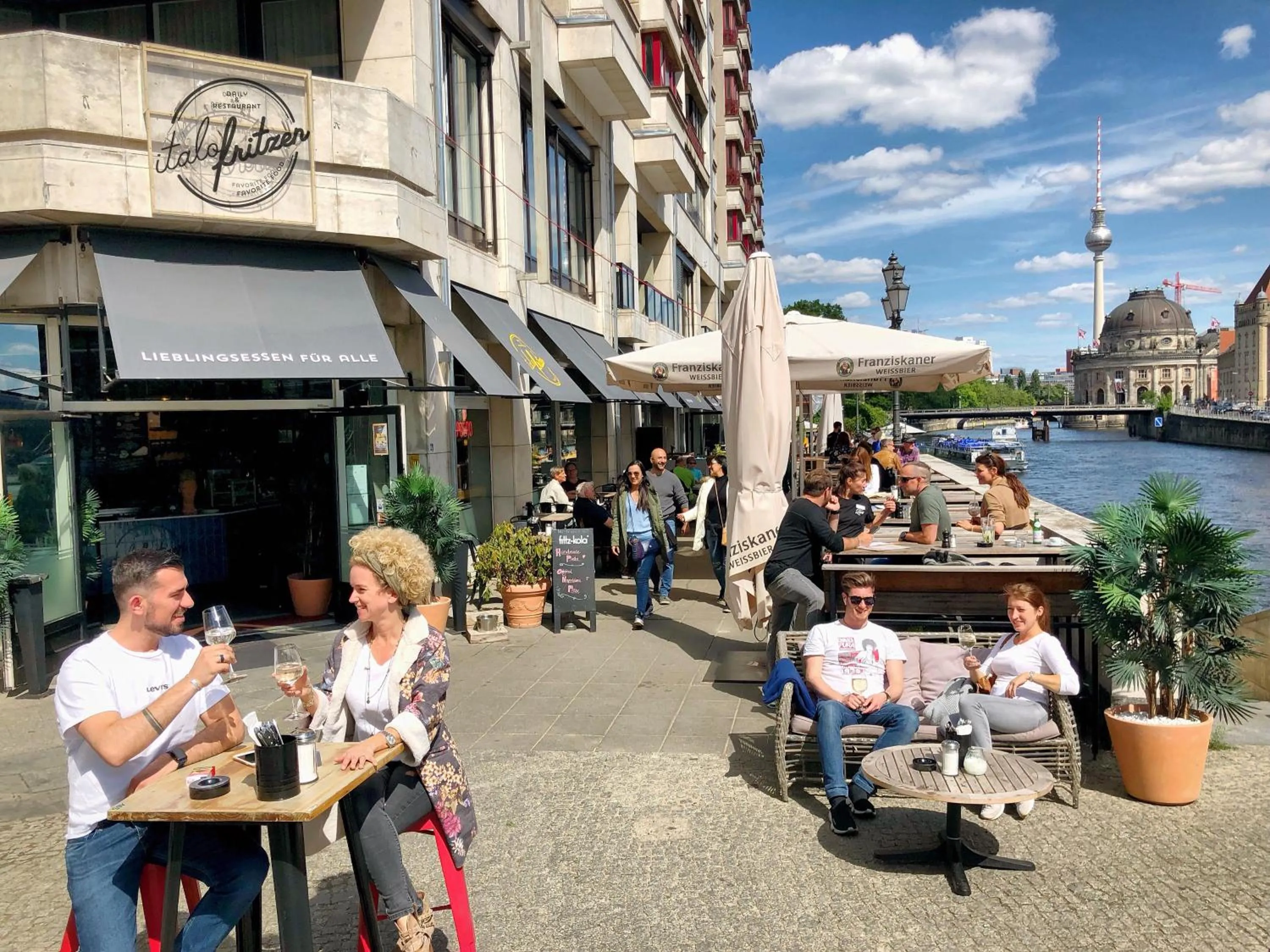 Restaurant/places to eat in Hotel Neuer Fritz