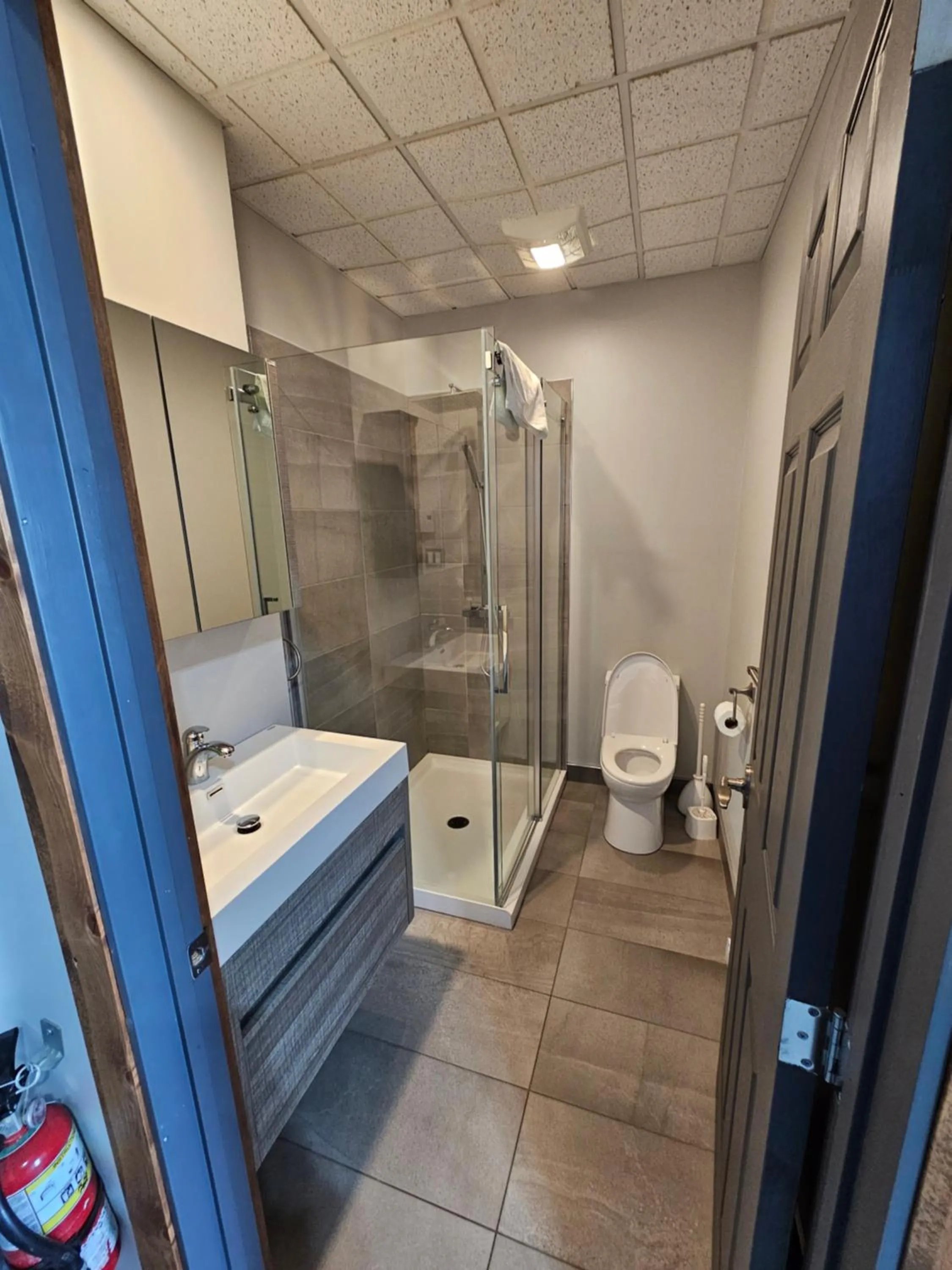 Shower in Lofts Hôtel Gaspésie