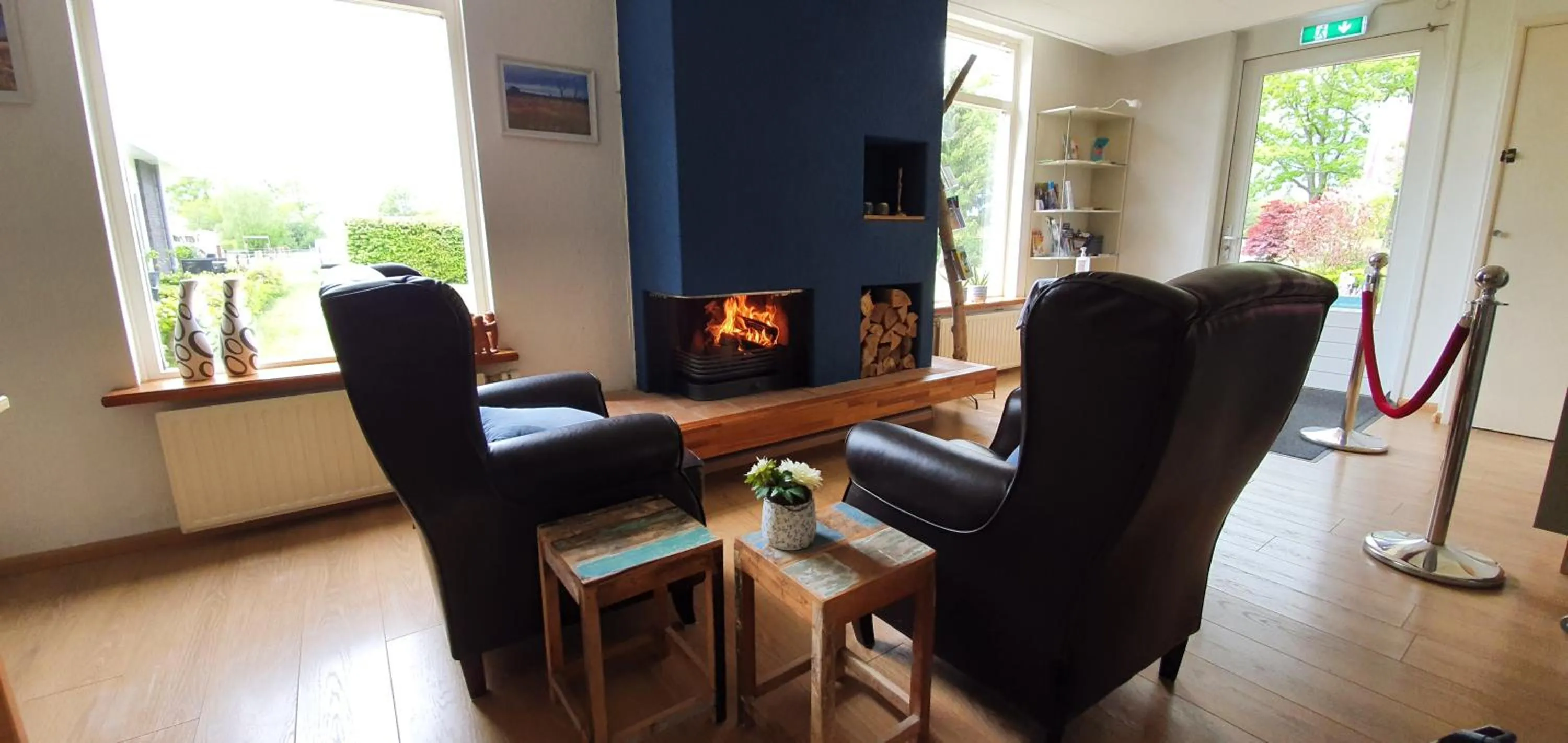 Lobby or reception in B&B Hotel De Vrije Vogel