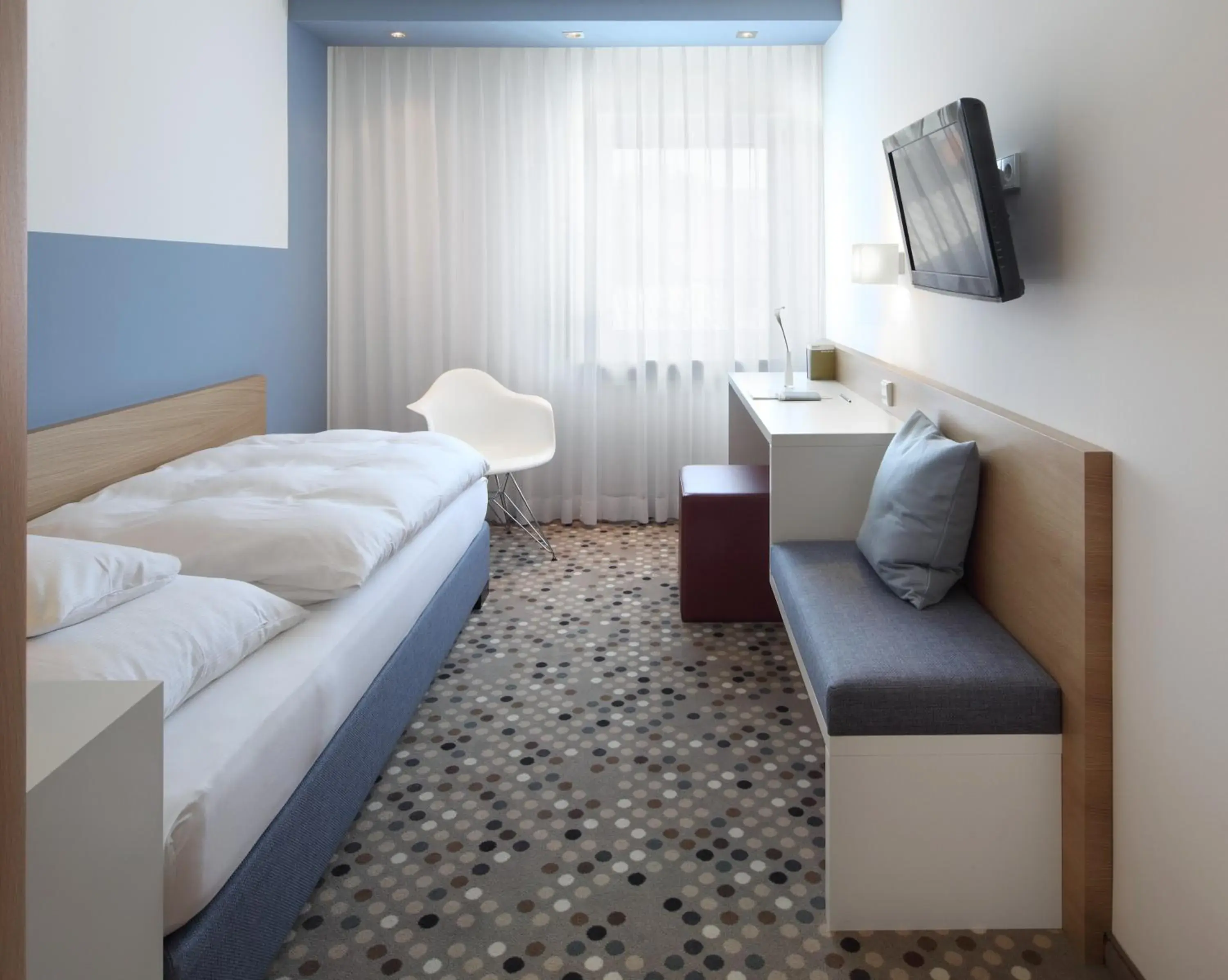 Comfort Single Room in Hotel Waldhorn Comfort Single Room in Hotel Waldhorn