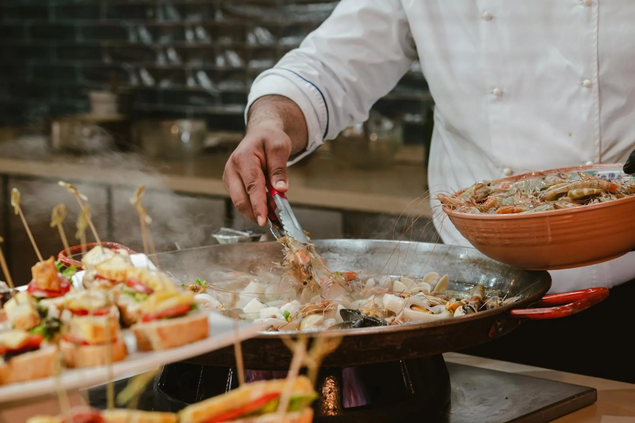 Dinner in Parque Nereida Suites Hotel