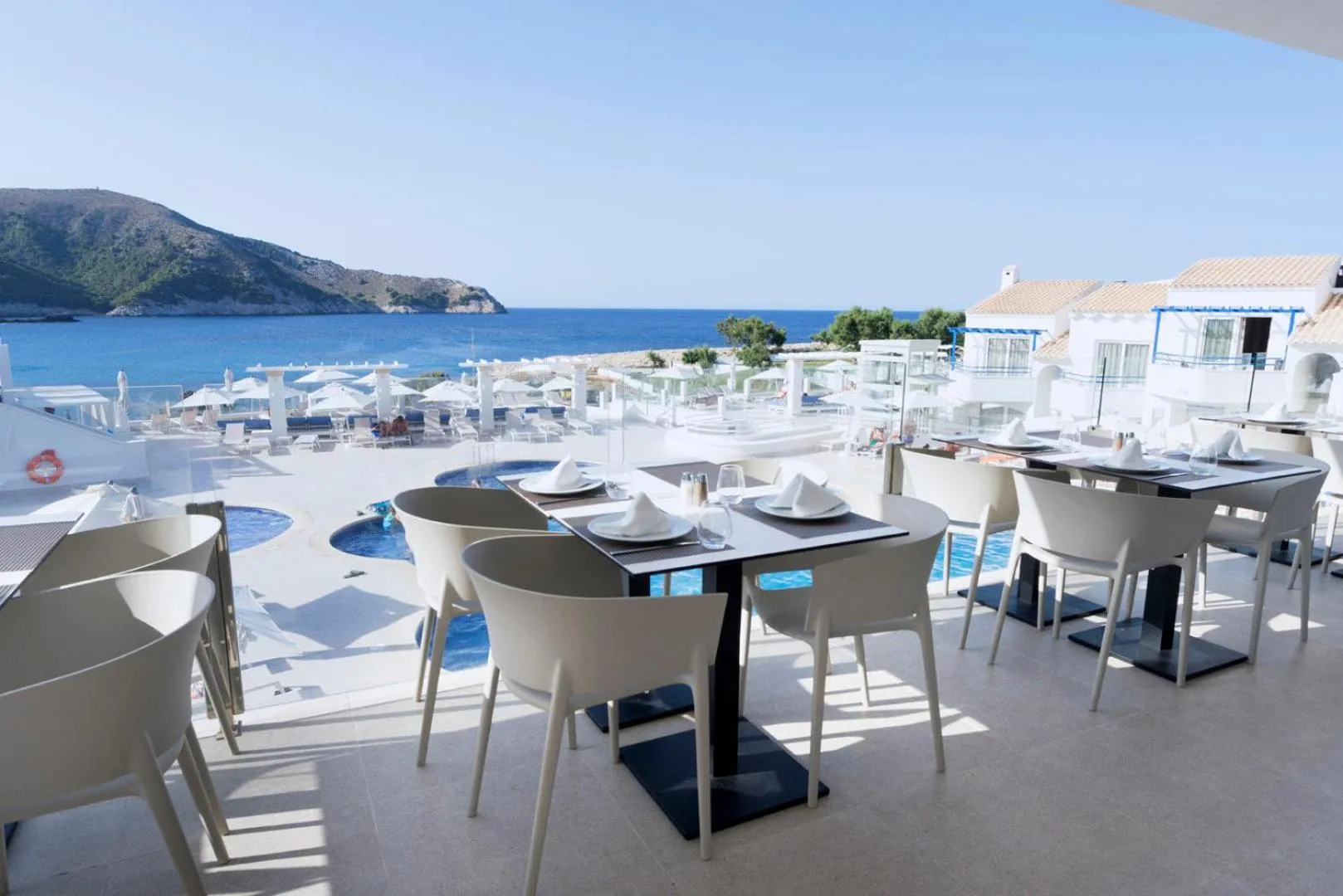 Restaurant/places to eat in Parque Nereida Suites Hotel