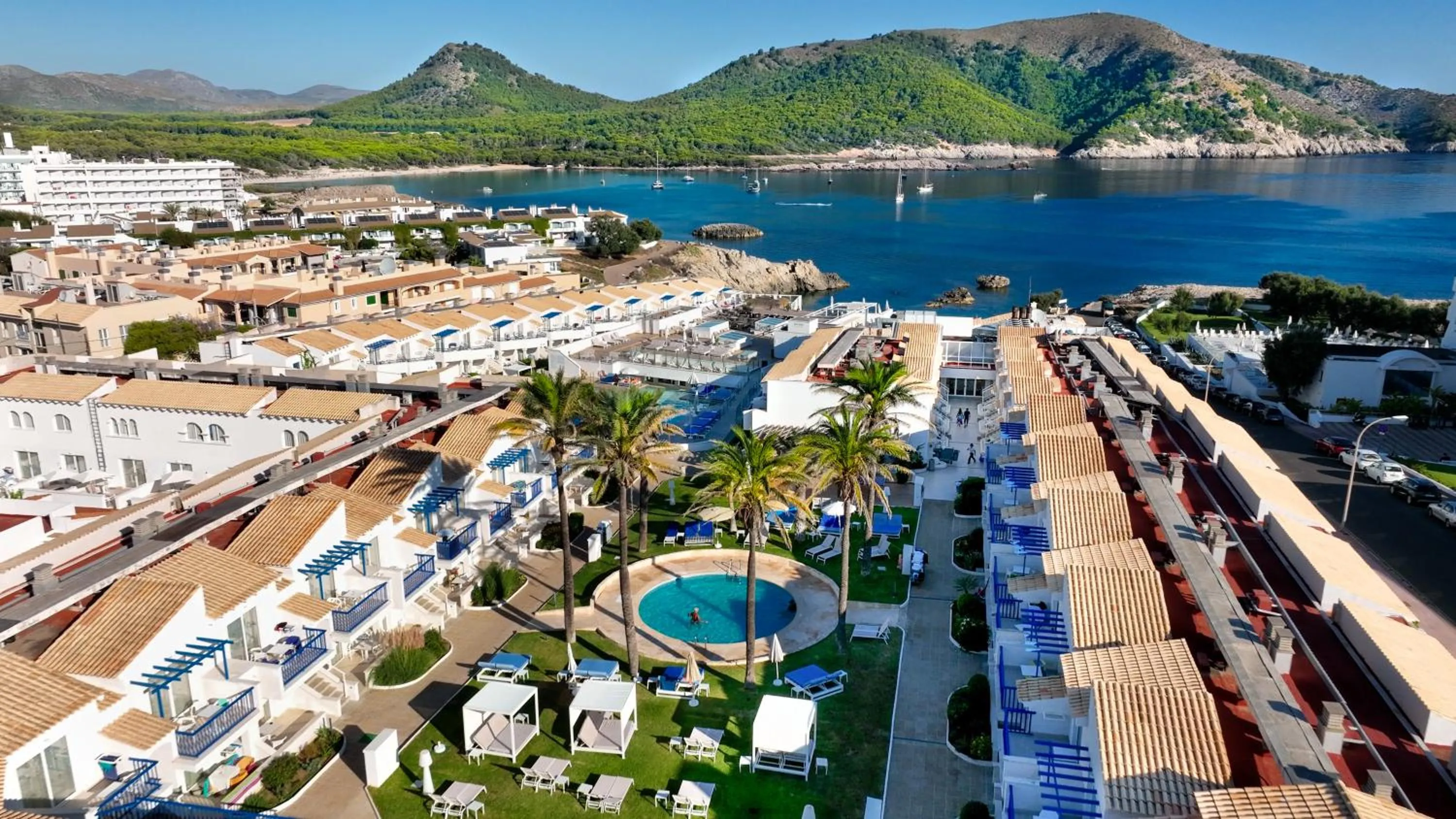 Bird's eye view in Parque Nereida Suites Hotel