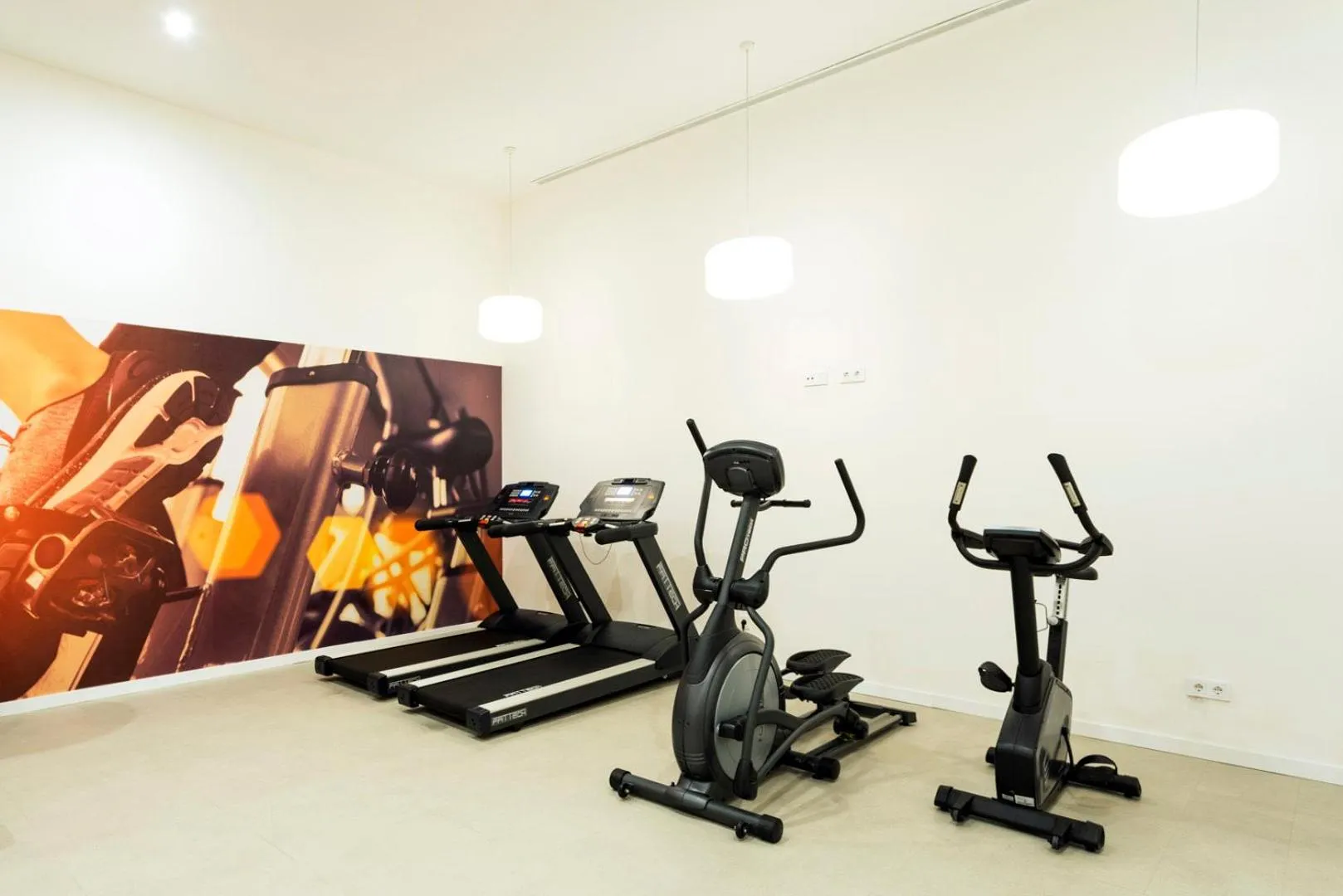 Fitness centre/facilities in Parque Nereida Suites Hotel