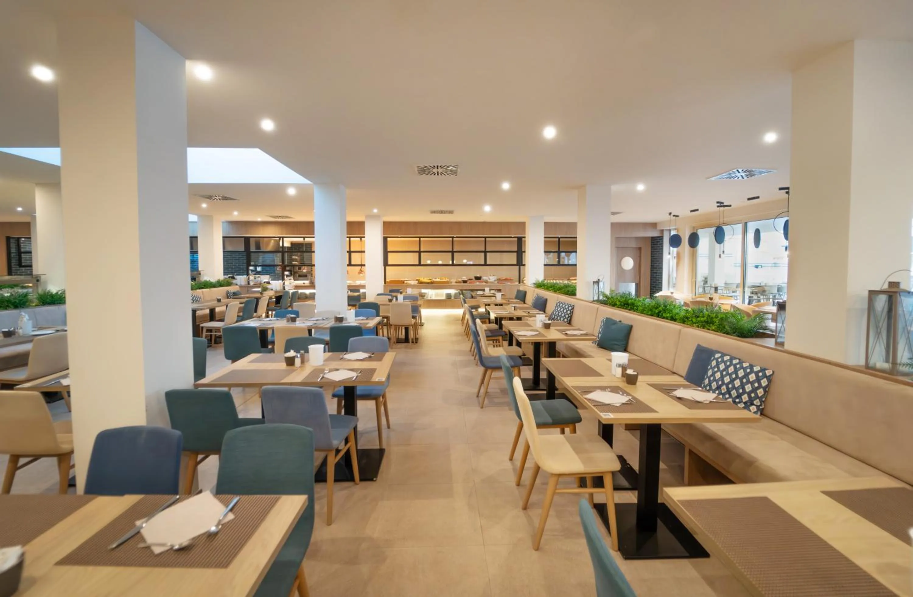 Food in Parque Nereida Suites Hotel