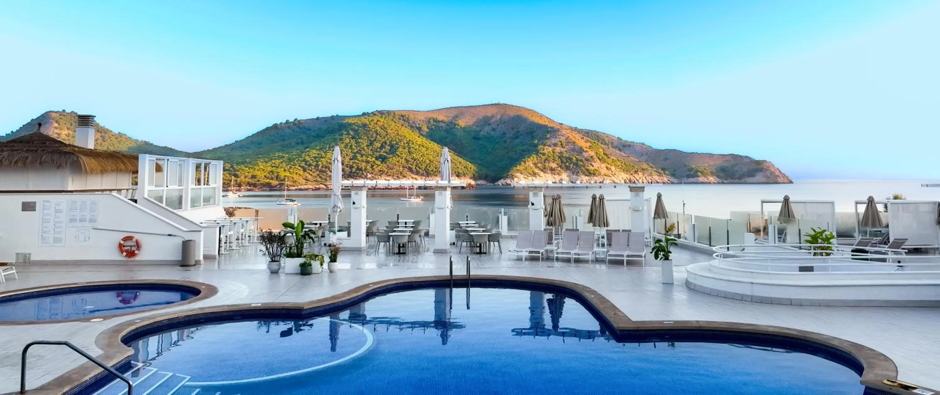 Mountain view in Parque Nereida Suites Hotel