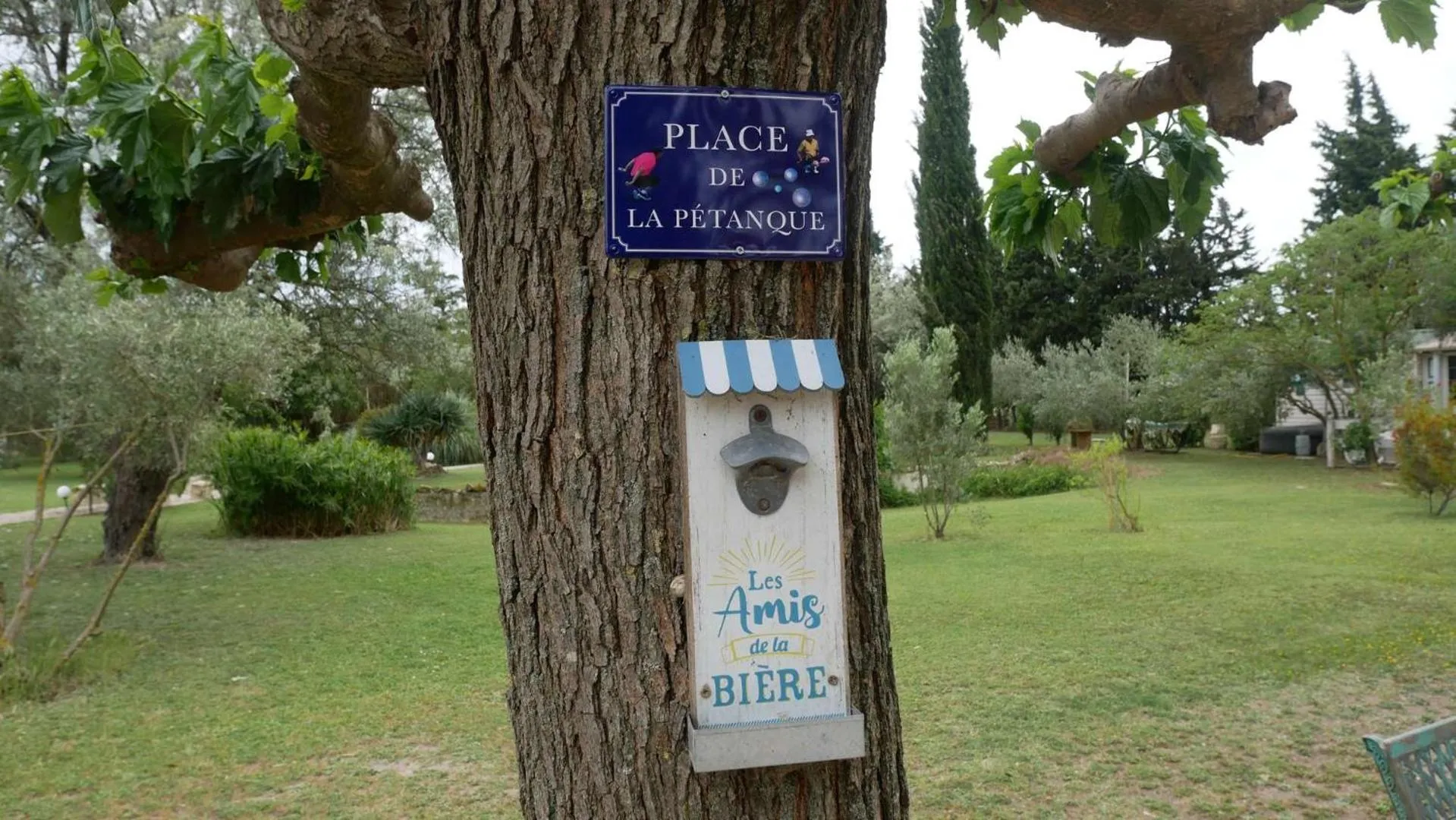 Sports in MAS MAURANE-Le Platane avec SPA privé aux portes d'ARLES