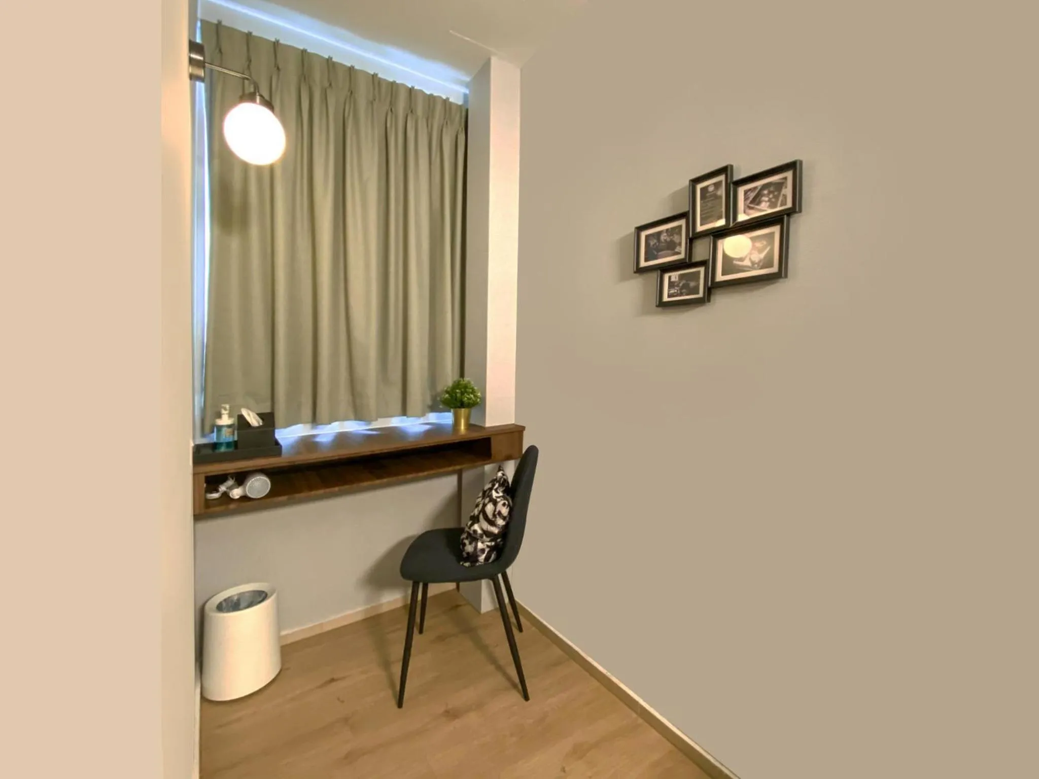 hair dresser in ST Signature Bugis Beach, DAYUSE, 5 Hours, 4PM-9PM