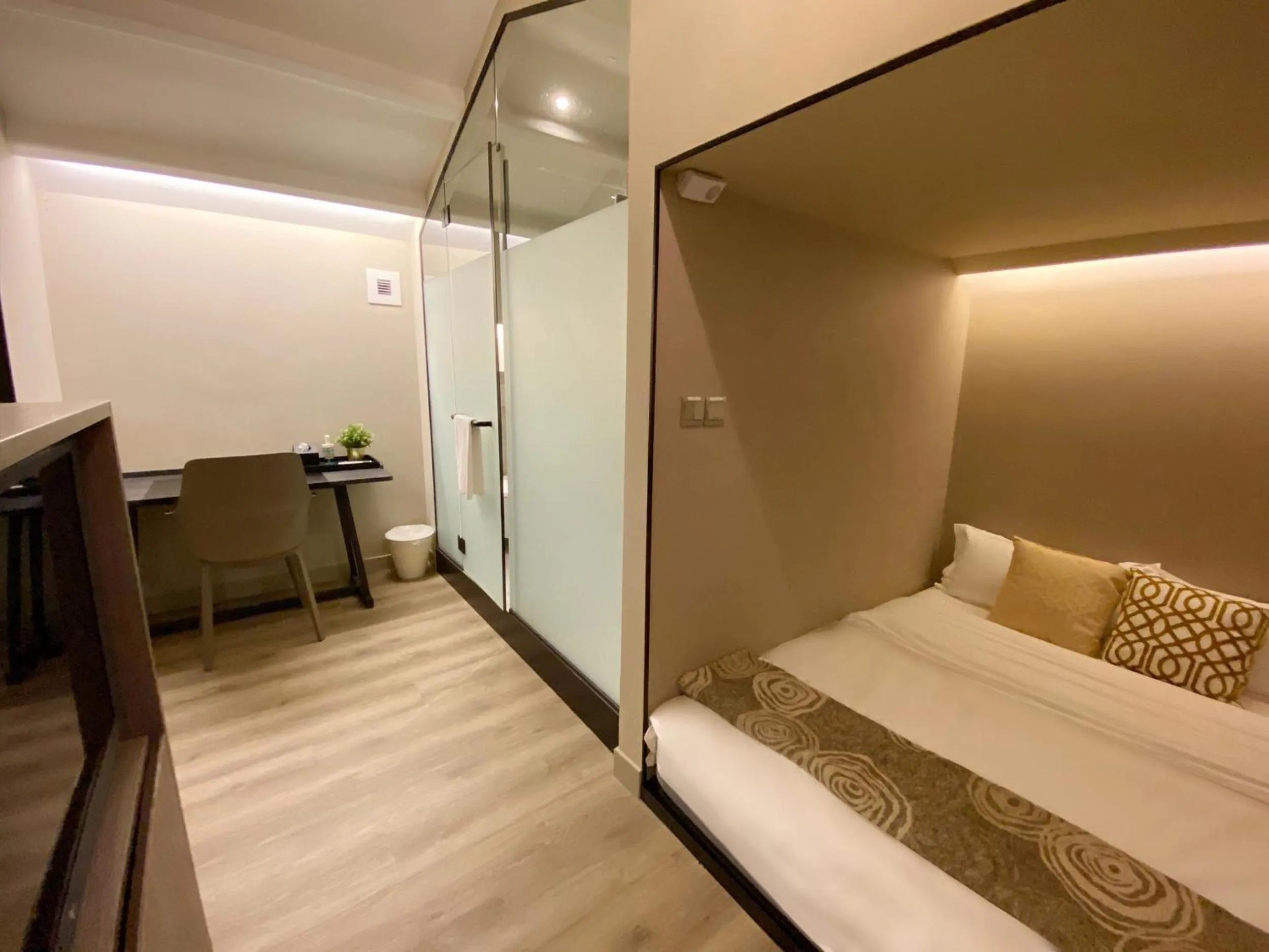 Seating area, Bed in ST Signature Jalan Besar, DAYUSE, 5 Hours, 10AM-3PM