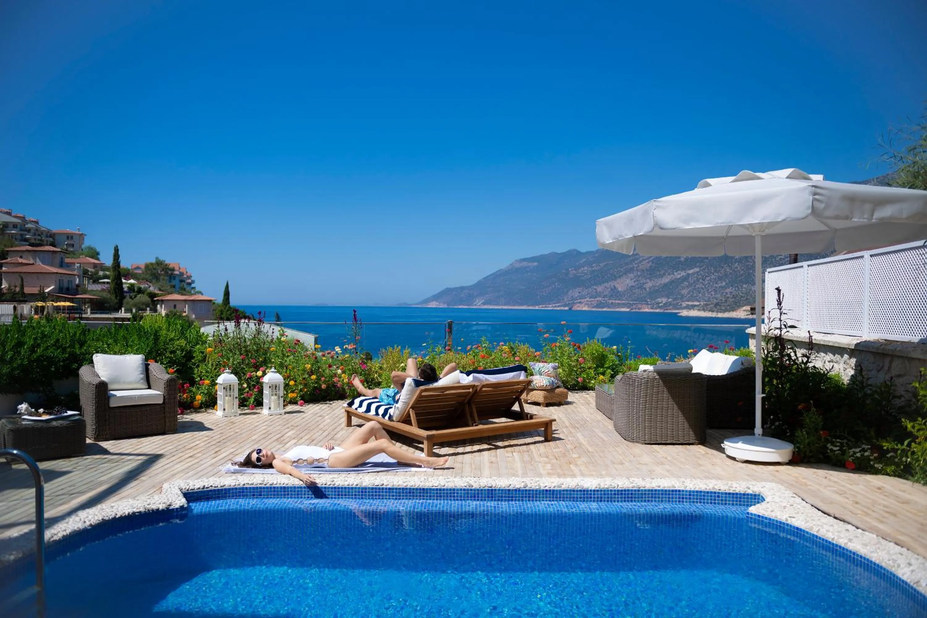 Balcony/Terrace in Peninsula Gardens Hotel