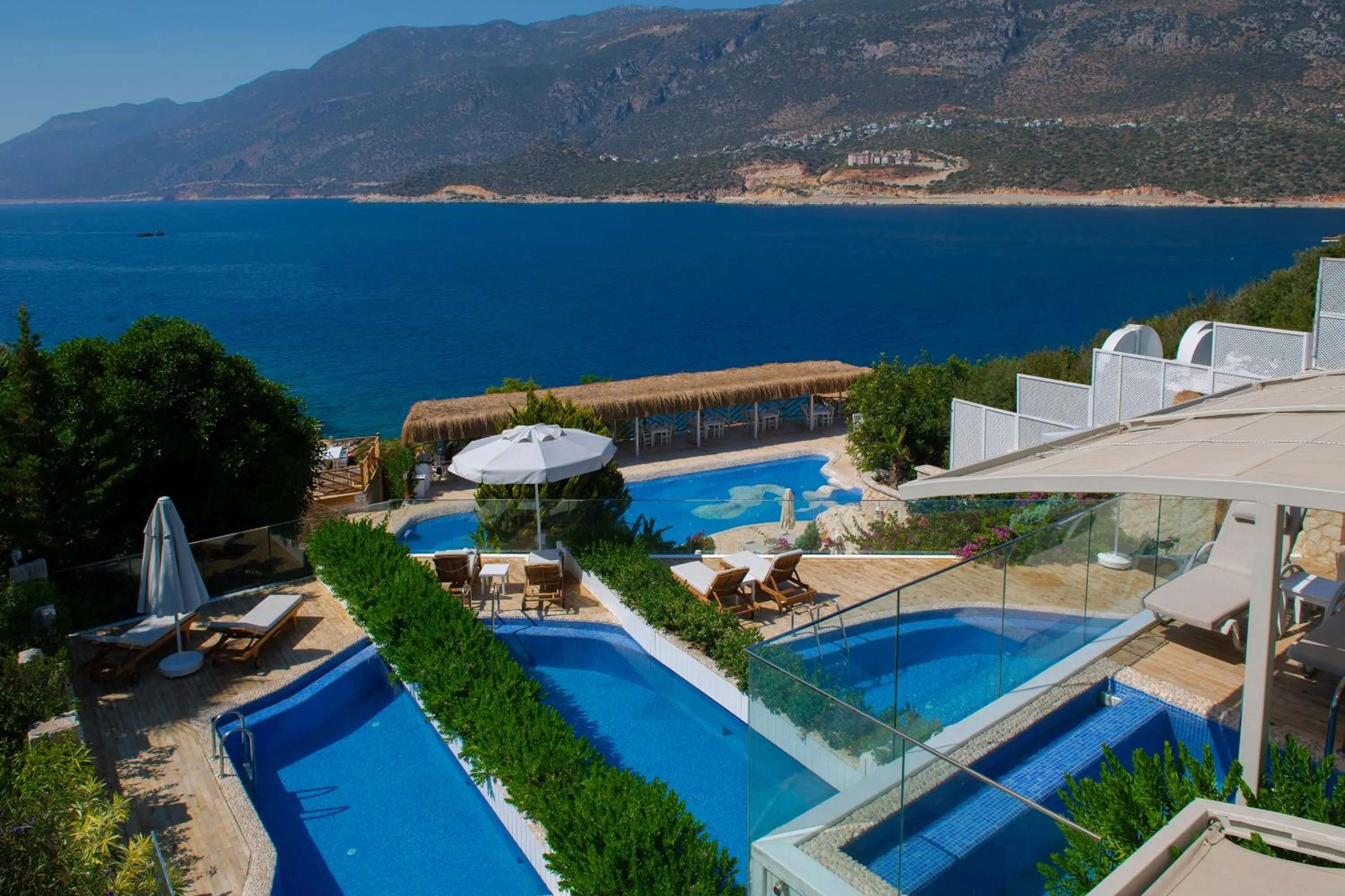 Property building in Peninsula Gardens Hotel