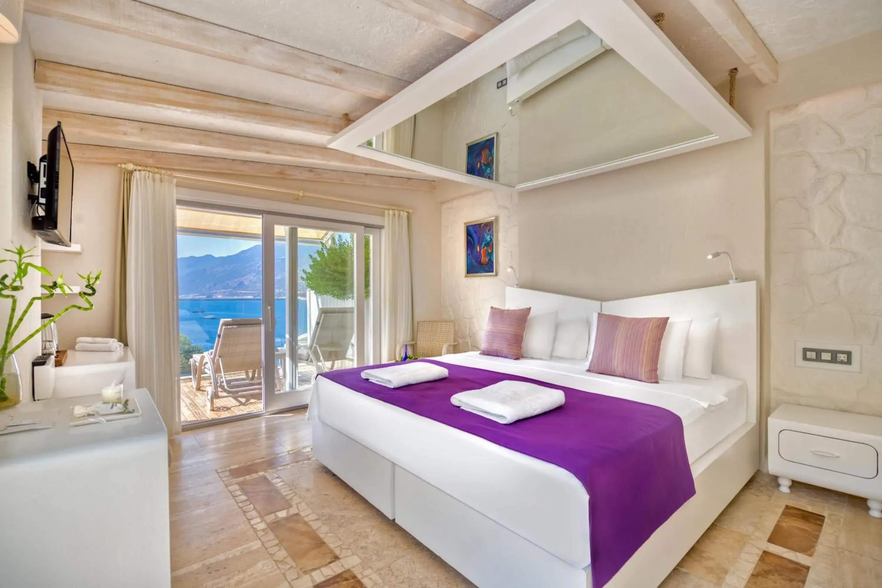 Superior Double Room in Peninsula Gardens Hotel Superior Double Room in Peninsula Gardens Hotel