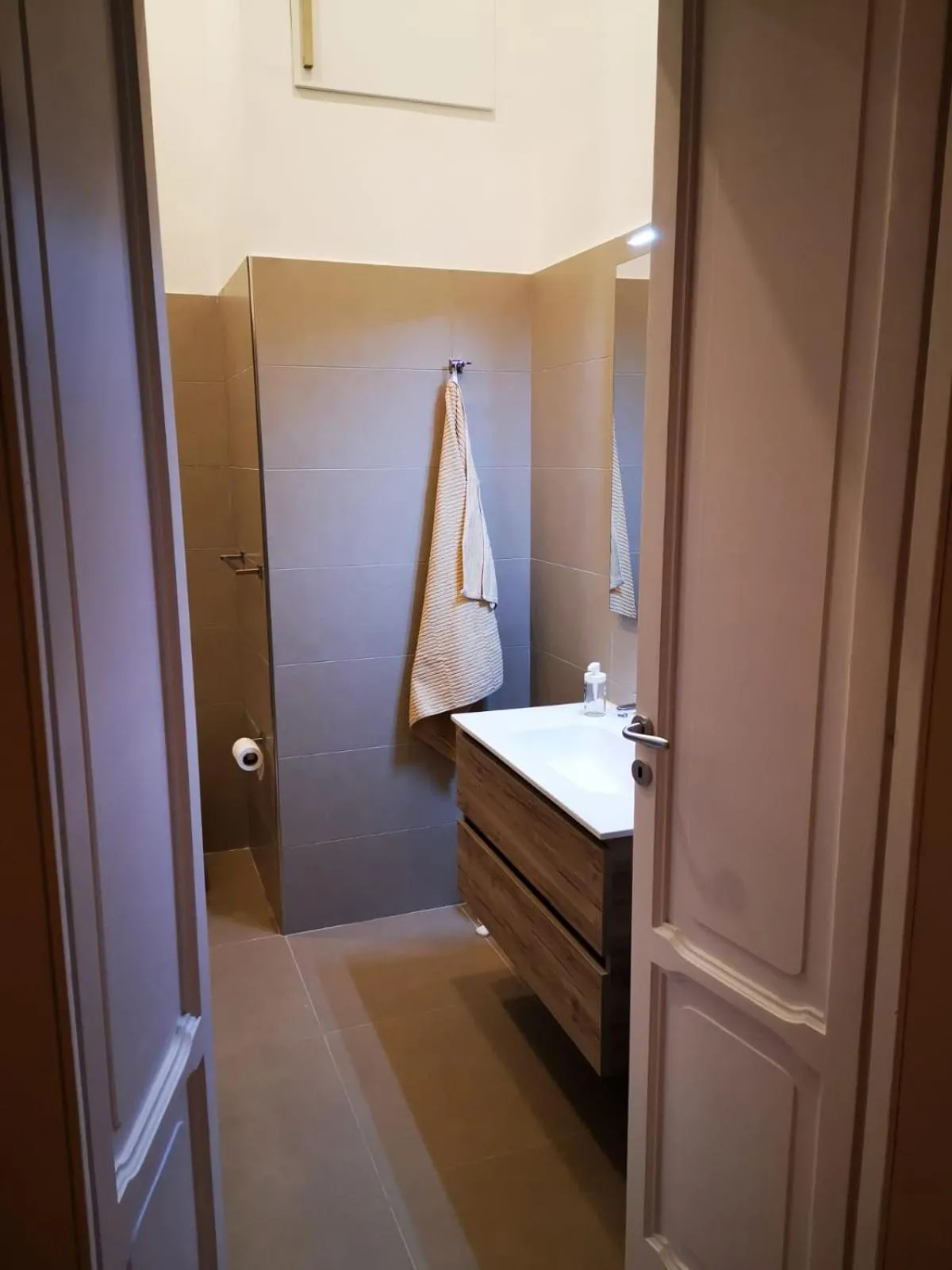 Bed in Casa Cupiello Via Chiaia - Casa Vacanze ad uso Esclusivo