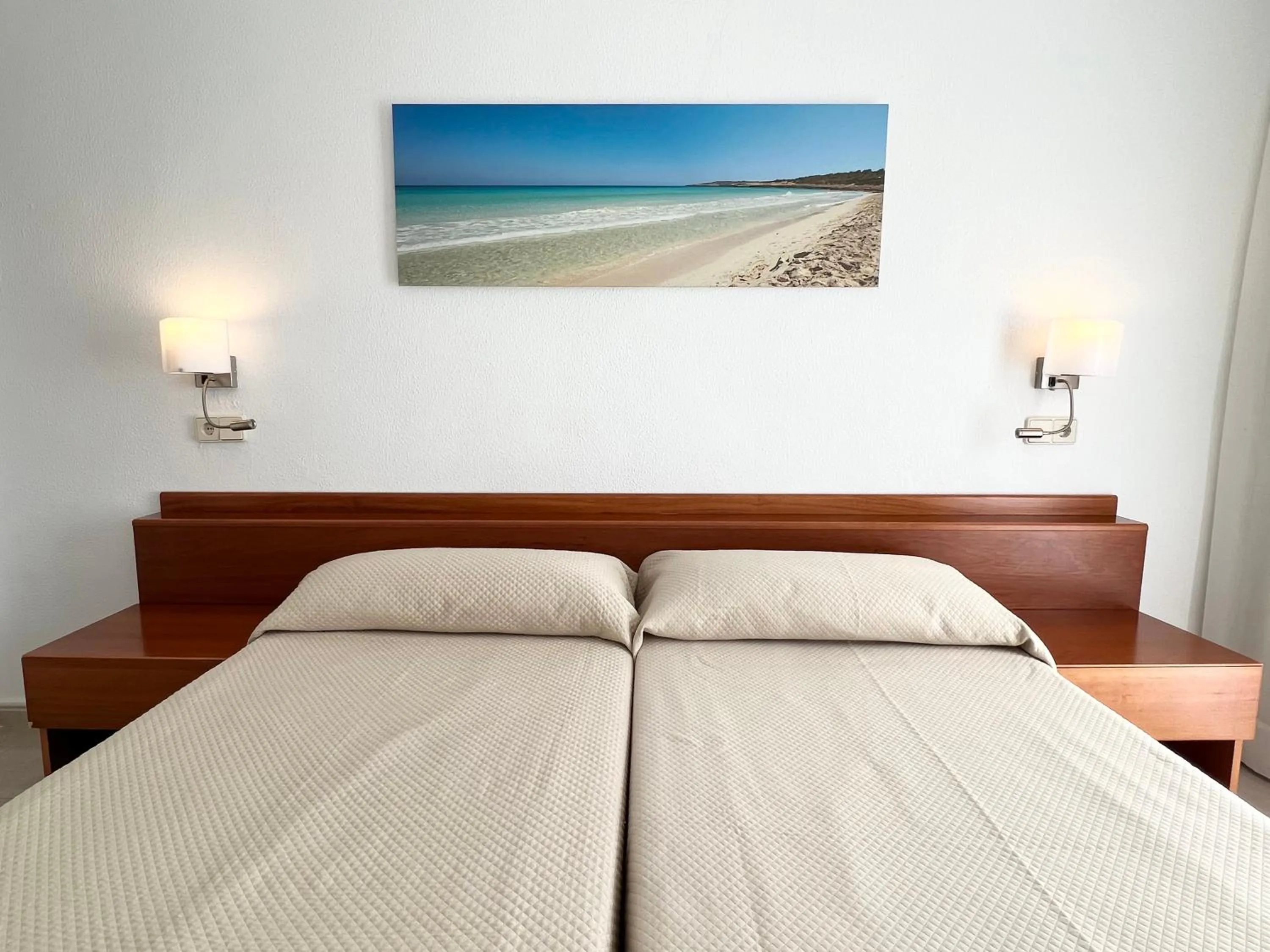 Bedroom, Bed in Aparthotel Ciudad Laurel