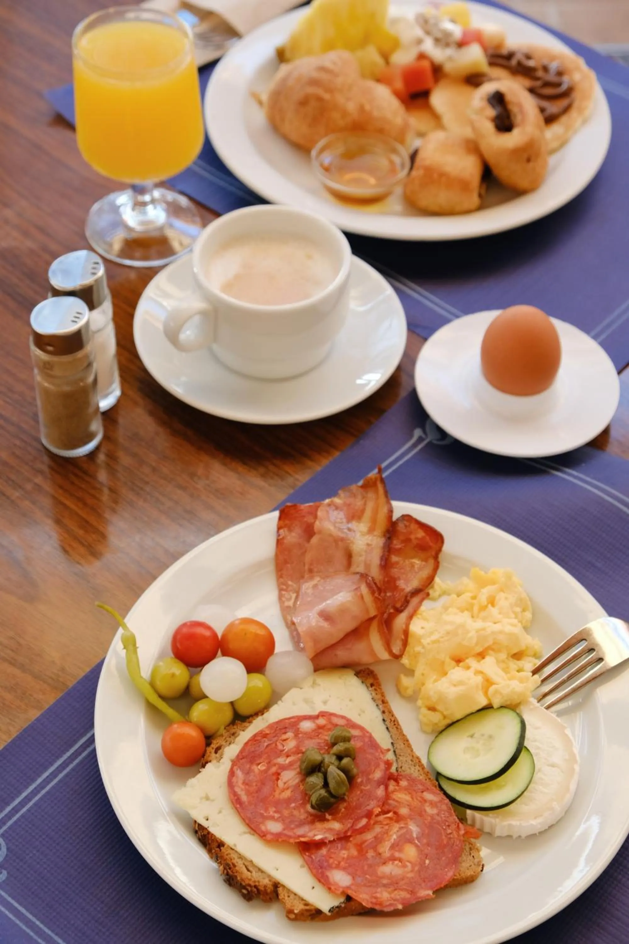 Restaurant/places to eat in Aparthotel Ciudad Laurel