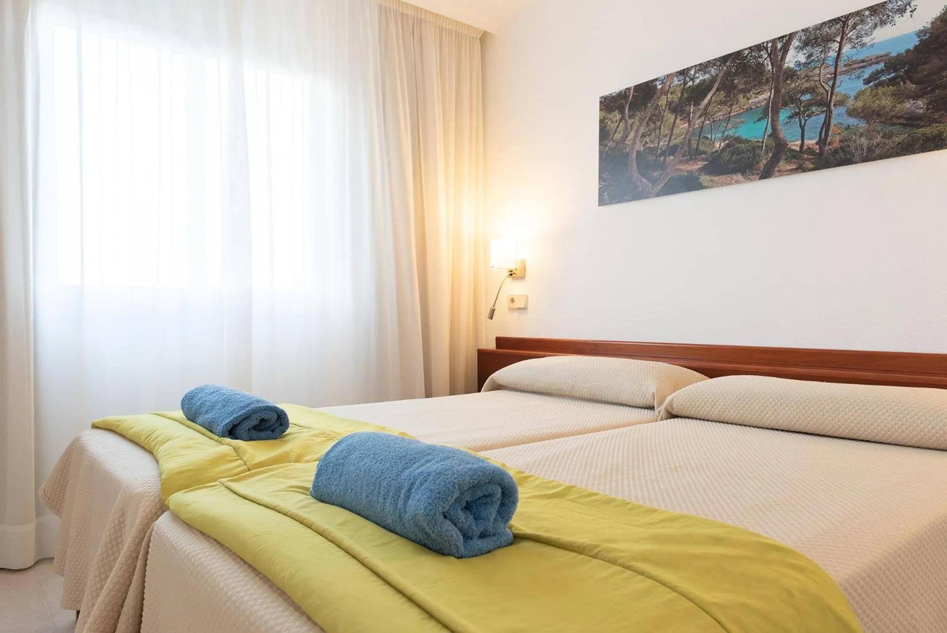 Bedroom, Bed in Aparthotel Ciudad Laurel