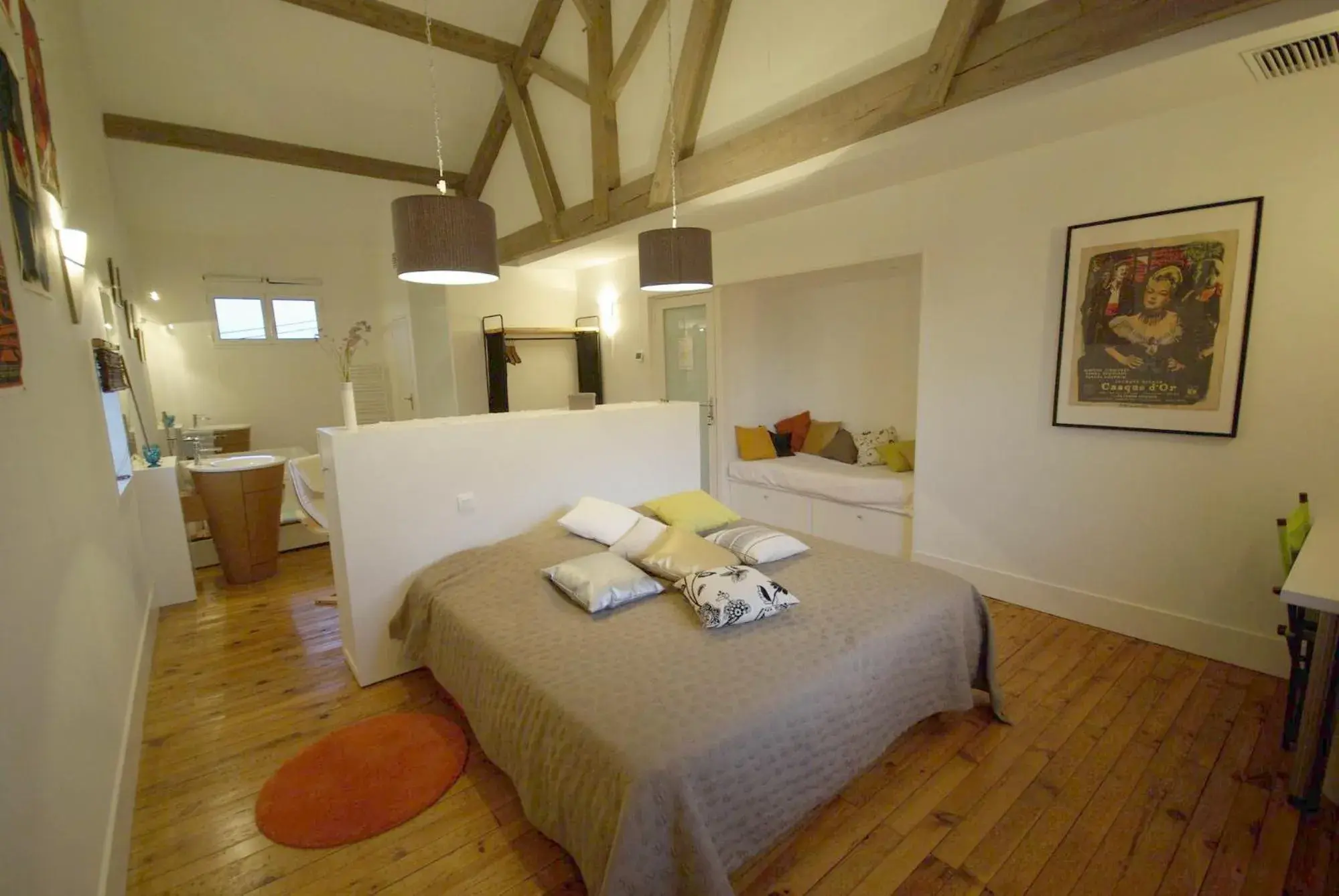 Deluxe Double Room with Bath - single occupancy in L'Oustalet d'Anicette Deluxe Double Room with Bath - single occupancy in L'Oustalet d'Anicette