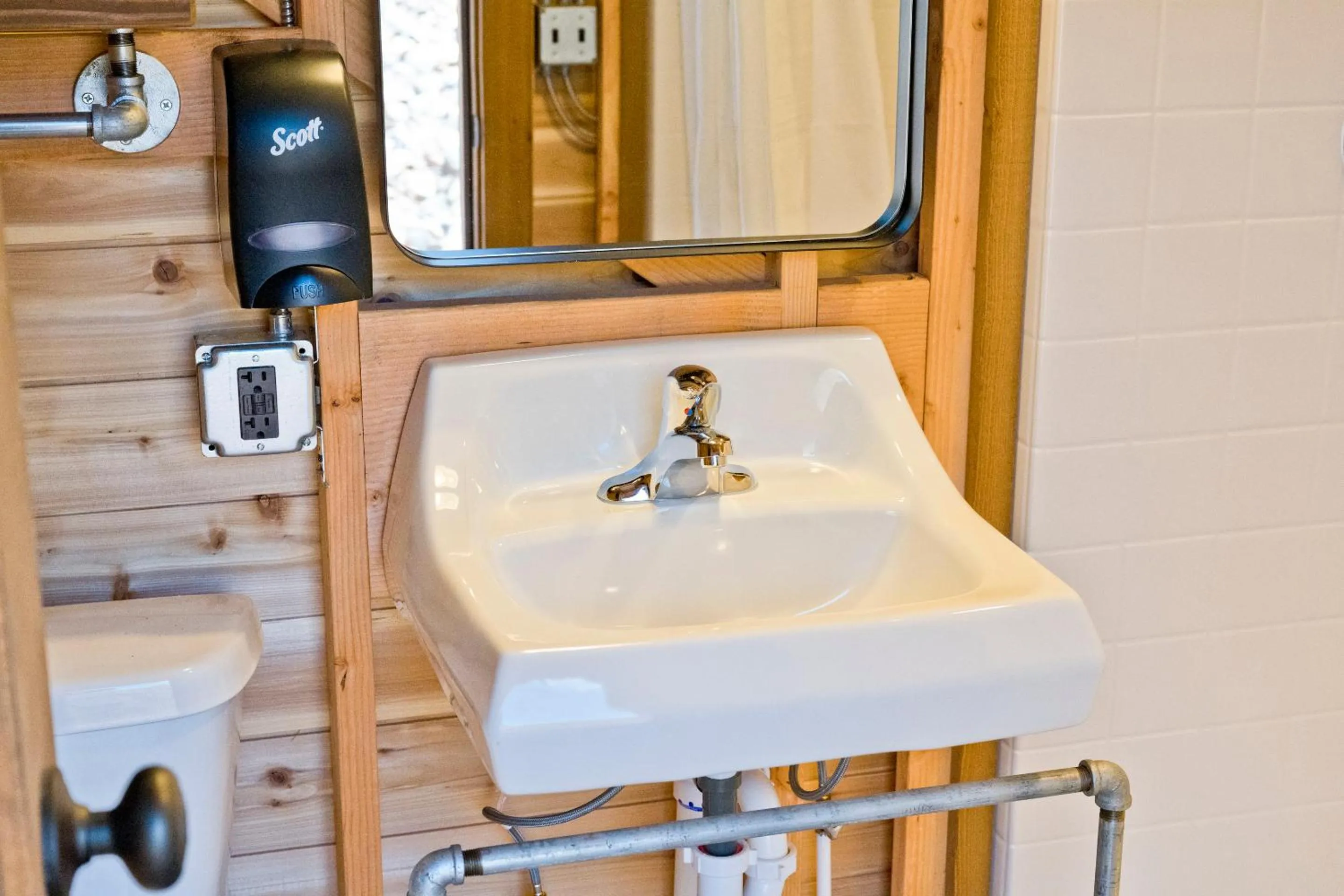 Bathroom in Zion Wildflower Resort
