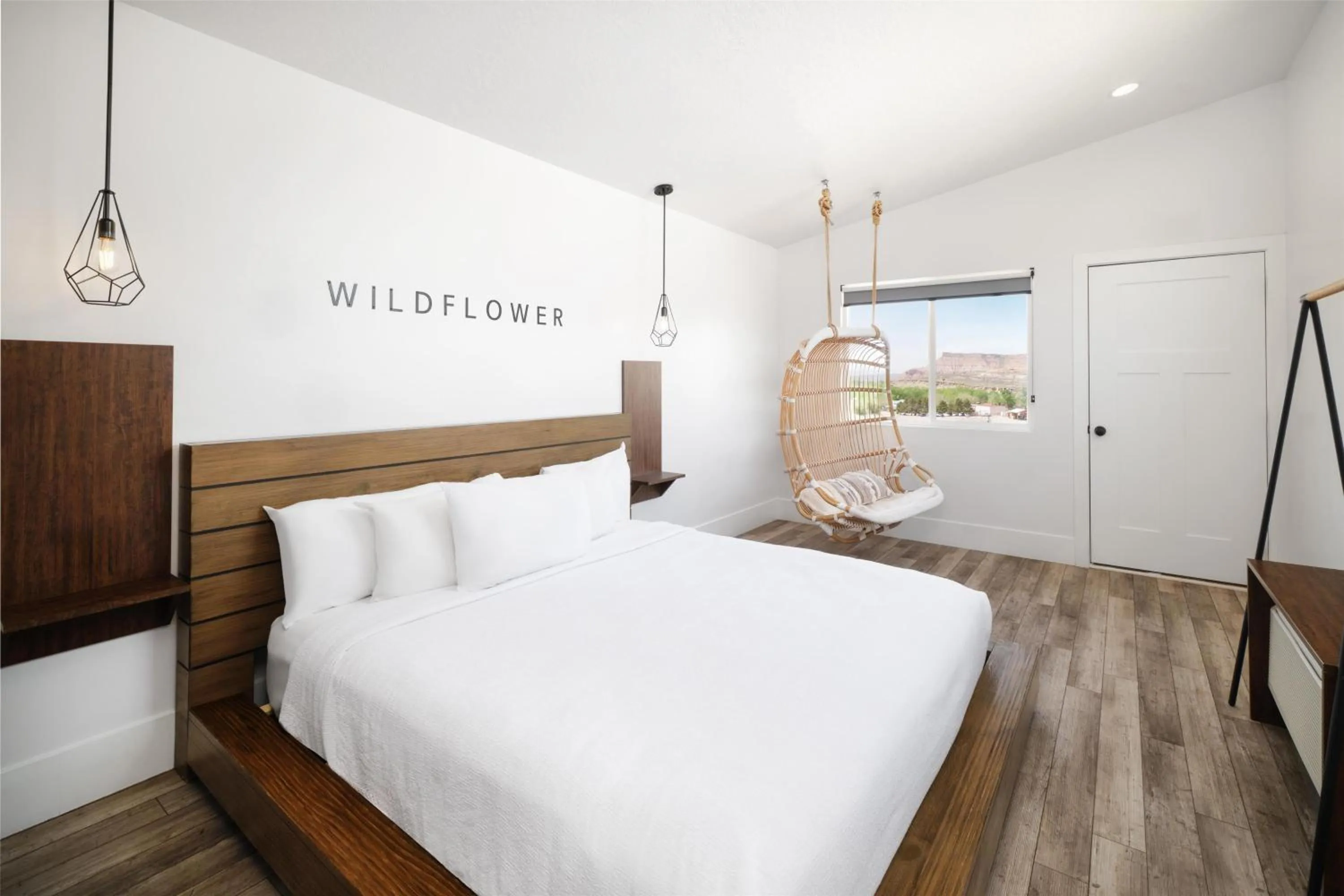 Photo of the whole room, Bed in Zion Wildflower Resort