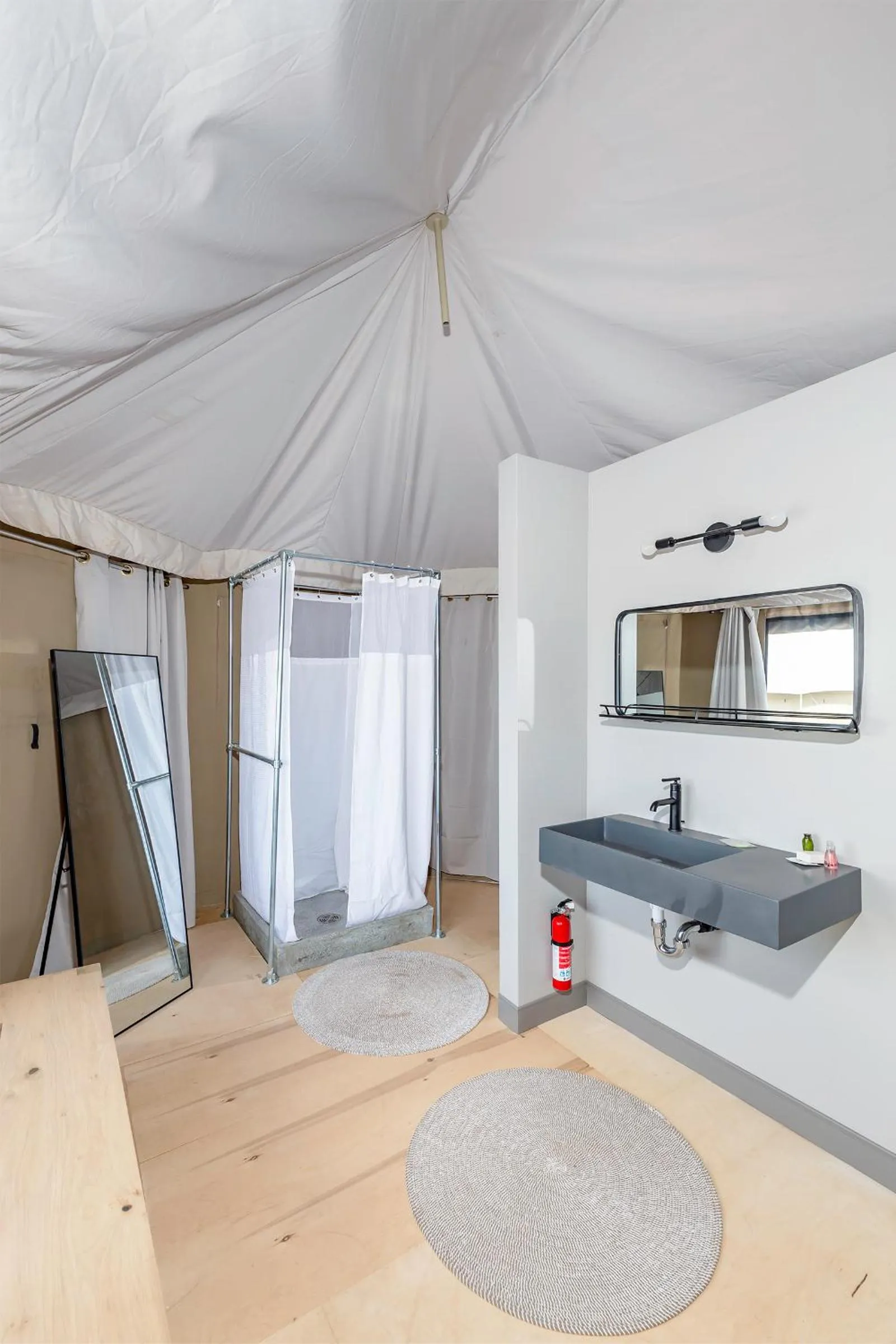 Shower in Zion Wildflower Resort