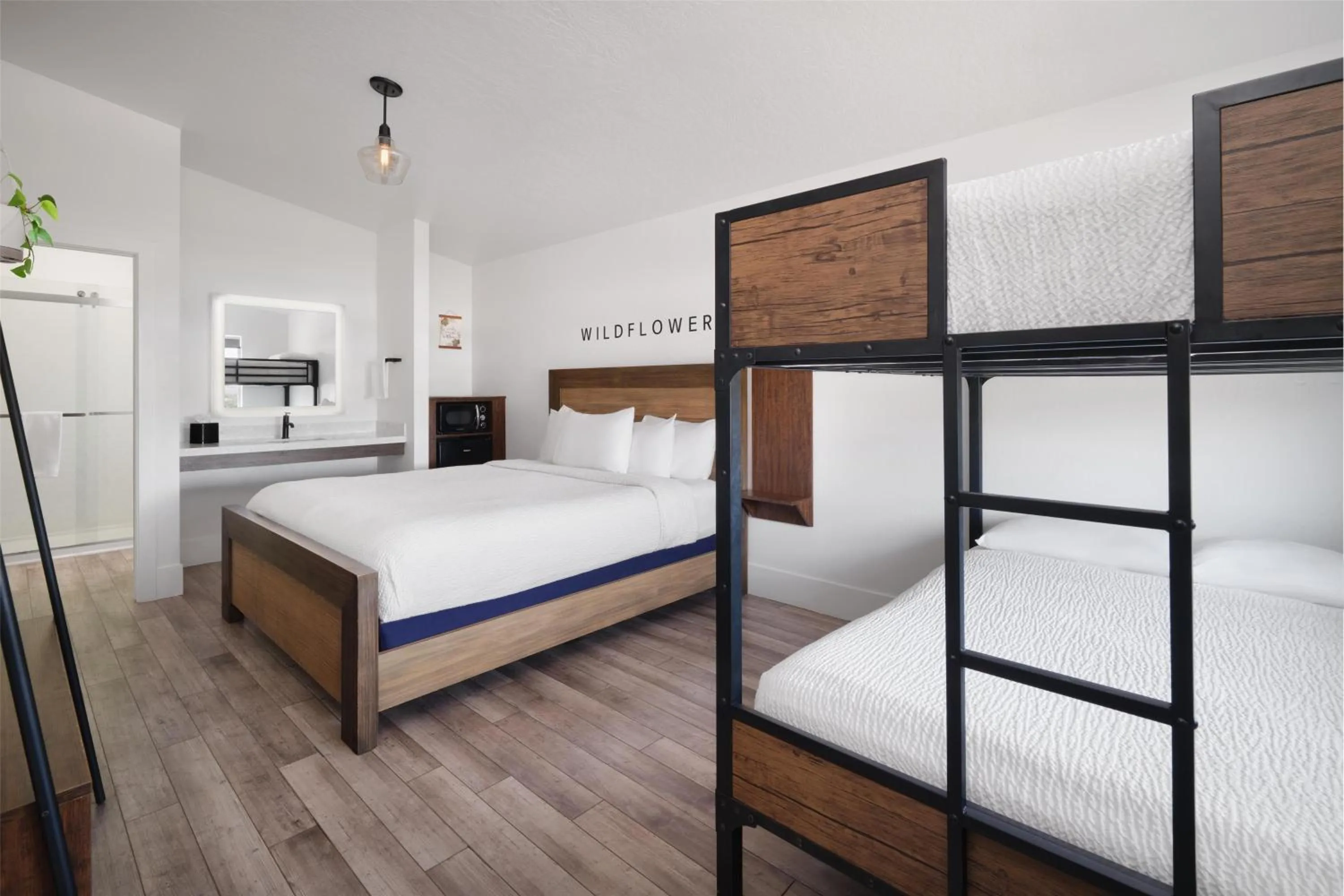 Photo of the whole room, Bed in Zion Wildflower Resort