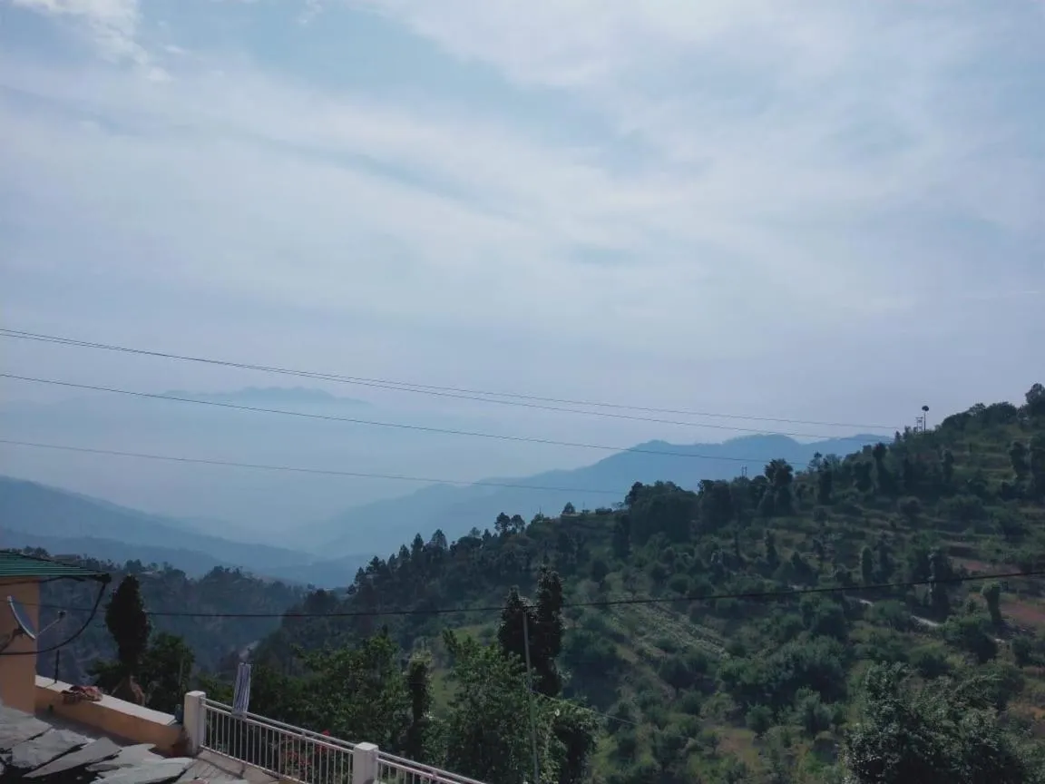 Mountain view in Pahadi Ghar Homestay