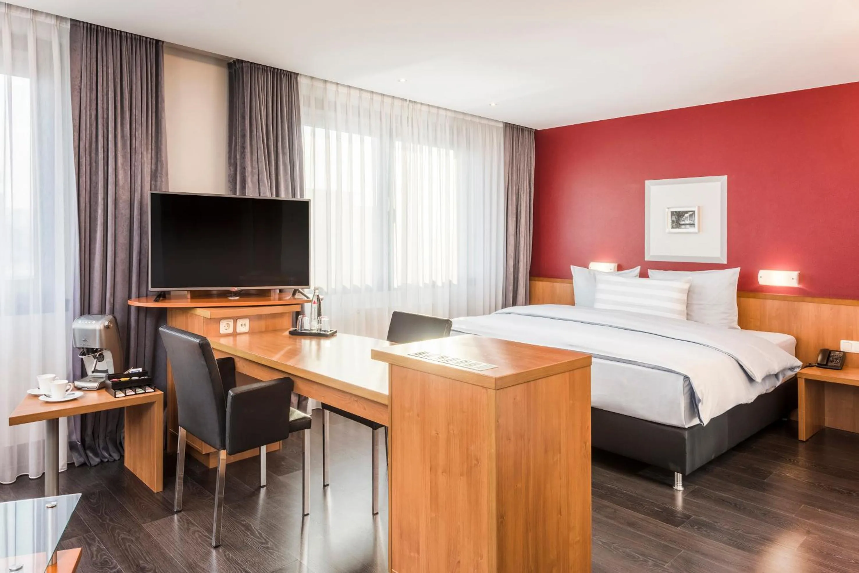 Bed in Hotel Wolfsburg Centrum, Affiliated by Meliá