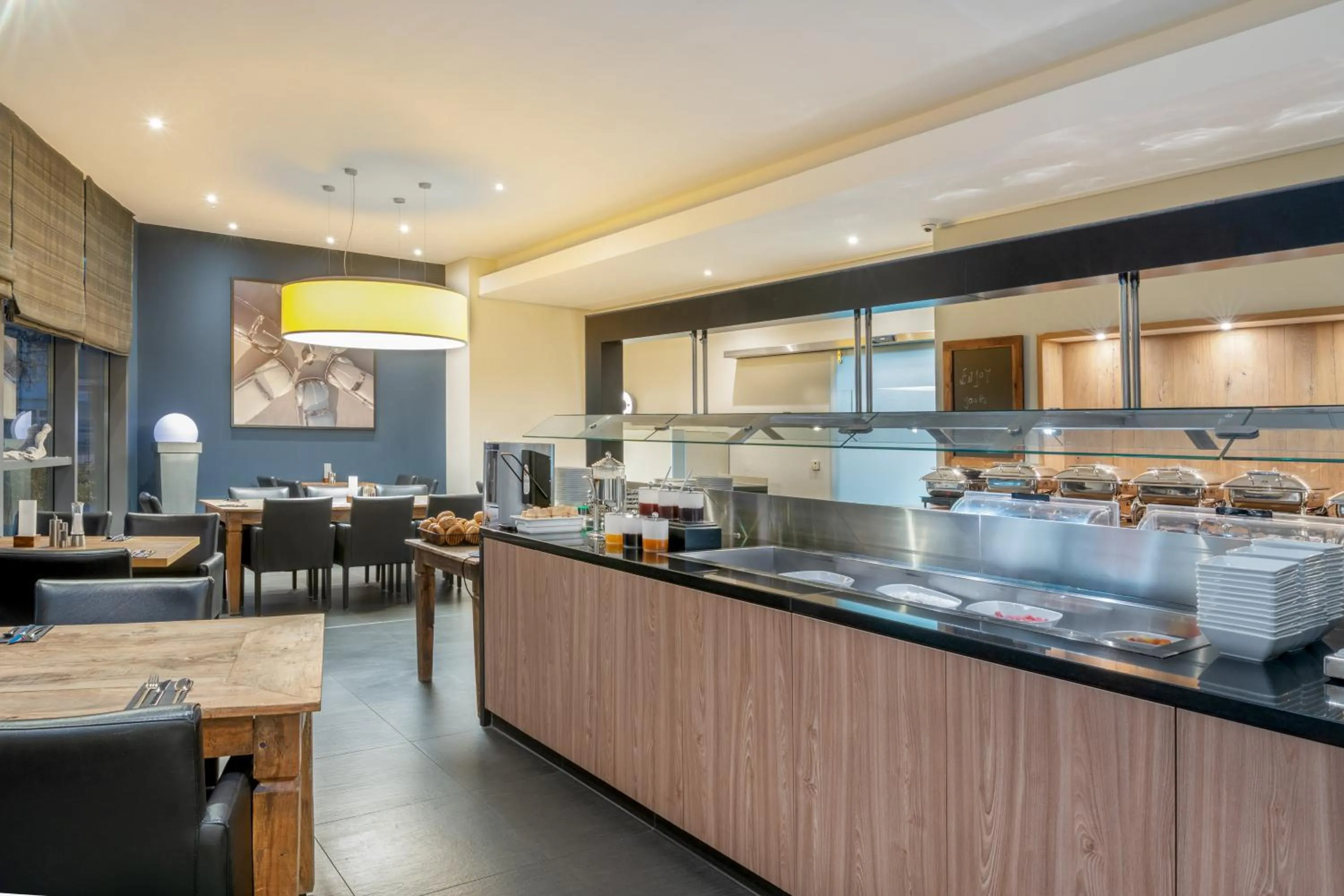 Dining area in Hotel Wolfsburg Centrum, Affiliated by Meliá