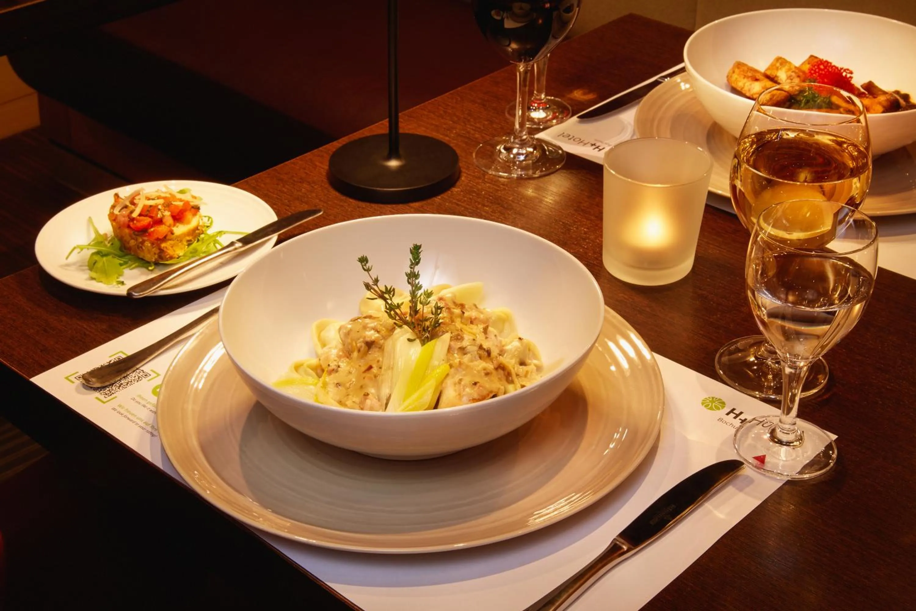 Restaurant/places to eat in H+ Hotel Bochum