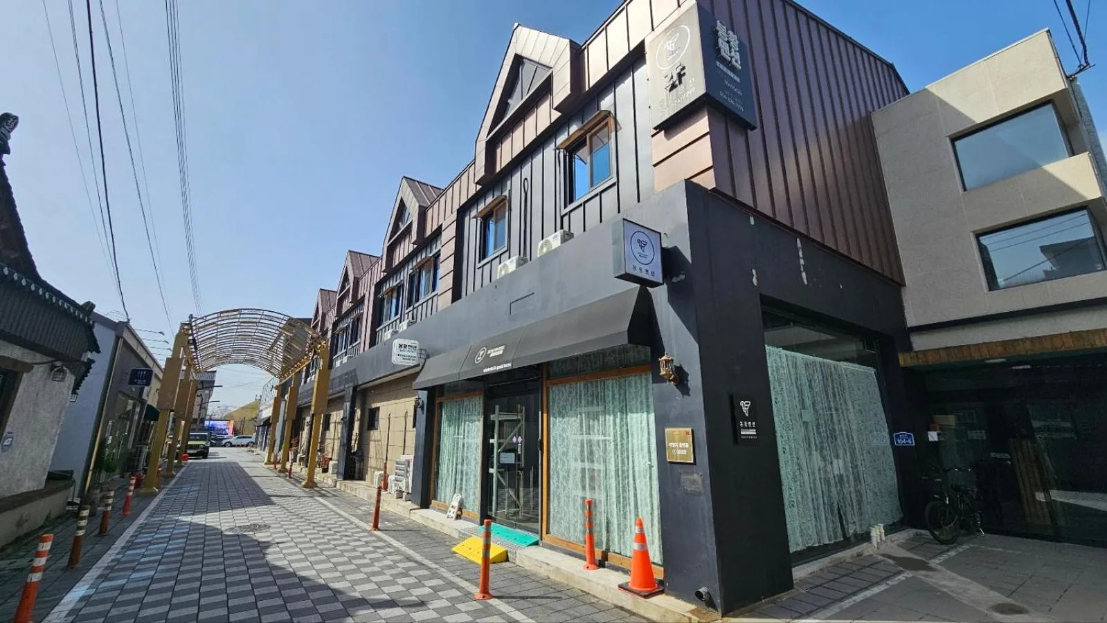 Gyeongju BonghwangMansion