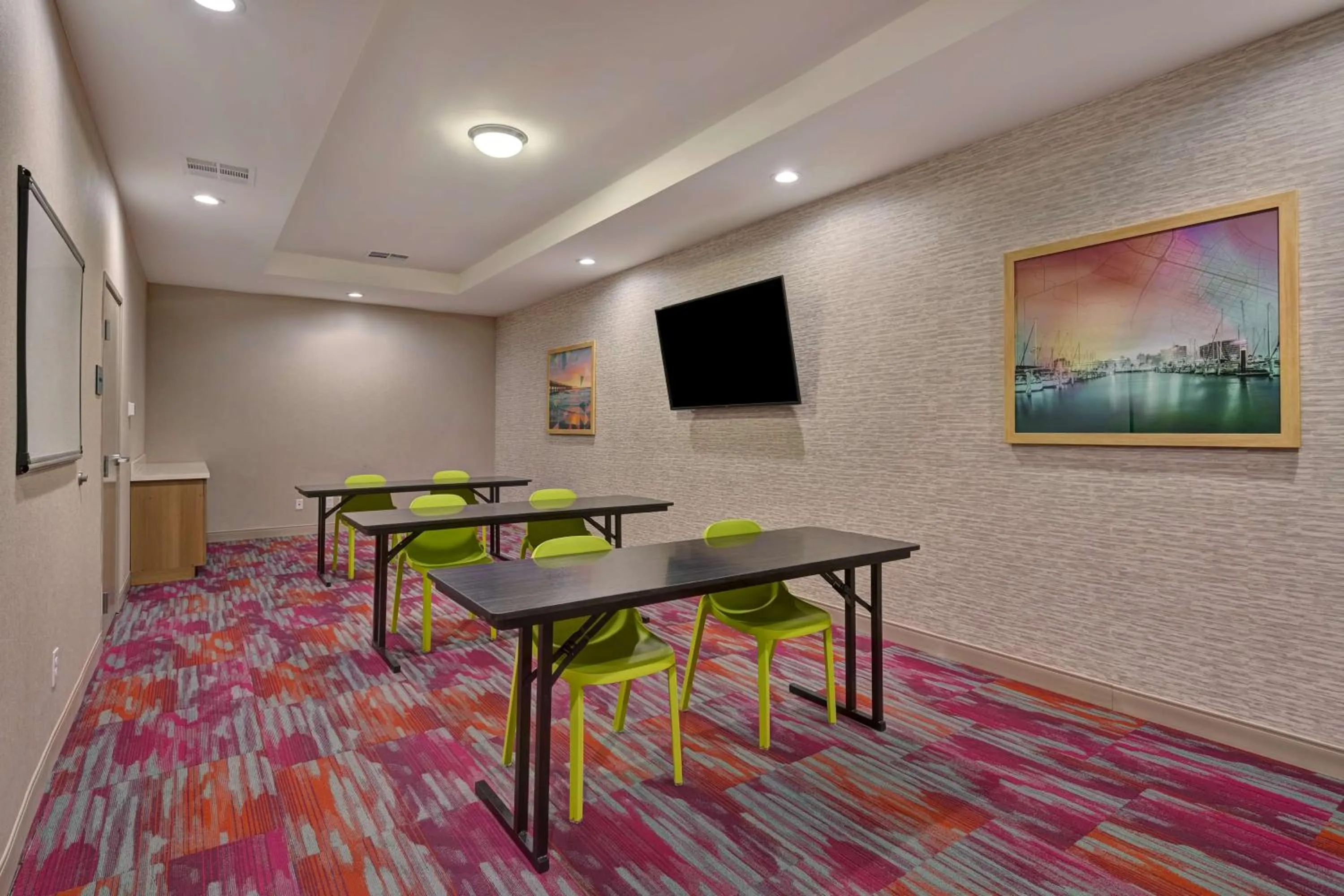 Meeting/conference room in Home2 Suites Corpus Christi Southeast, Tx