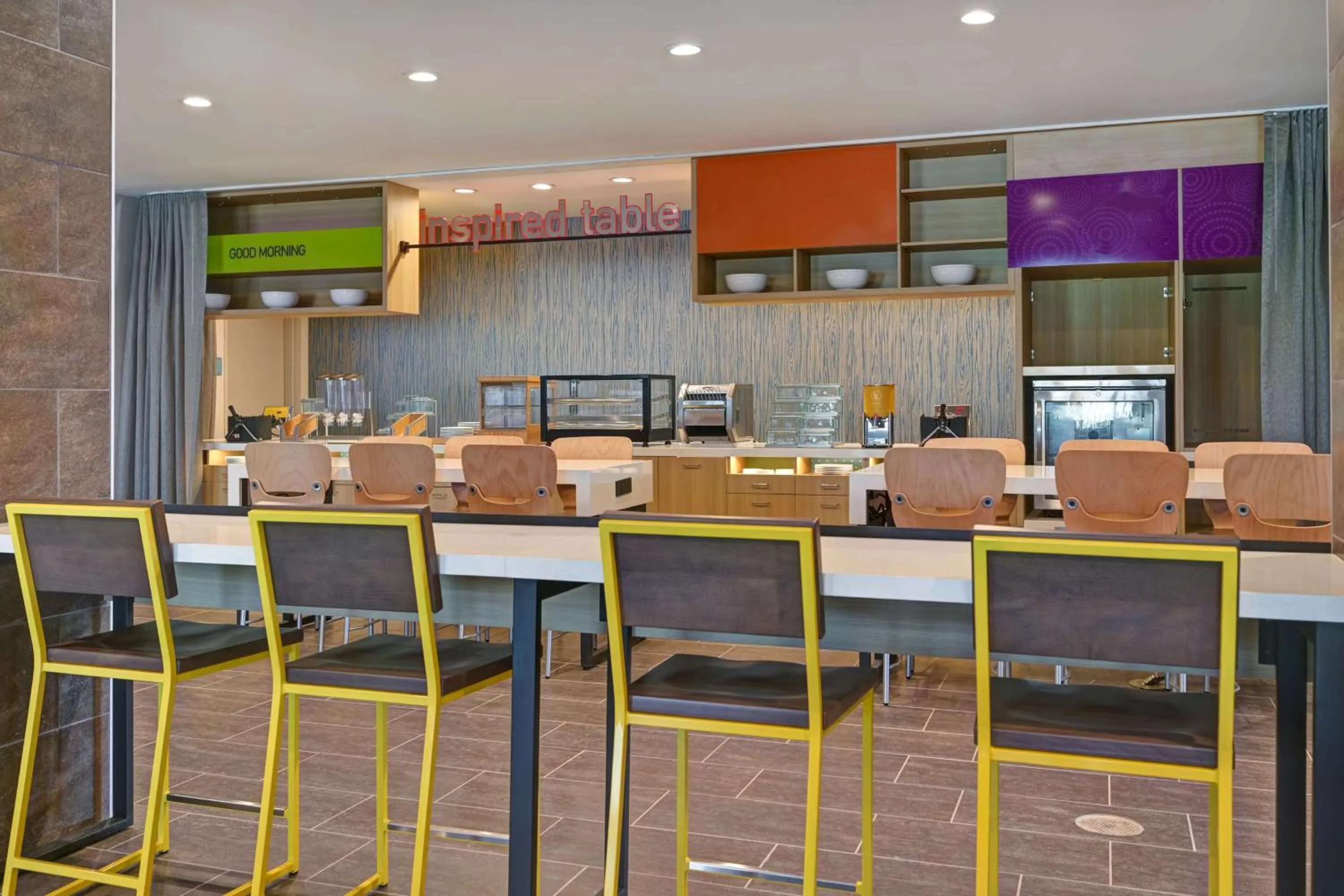 Breakfast in Home2 Suites Corpus Christi Southeast, Tx